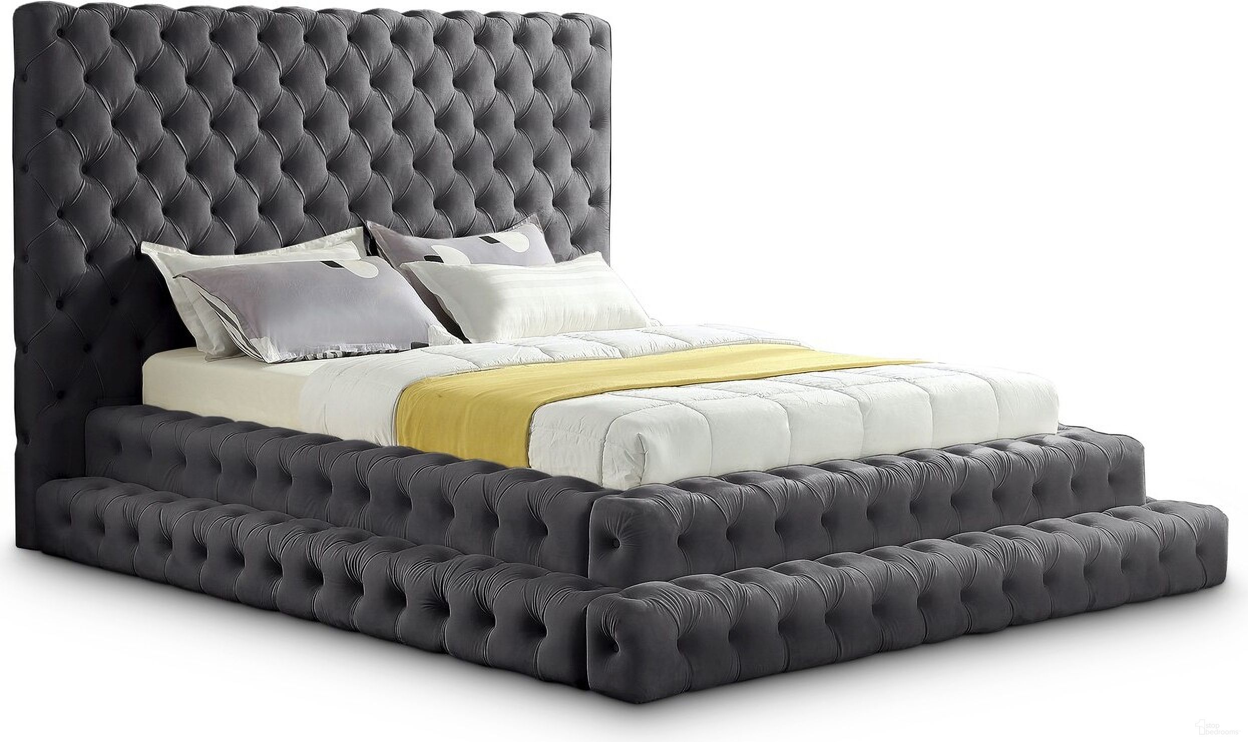Revel Velvet Queen Bed In Grey