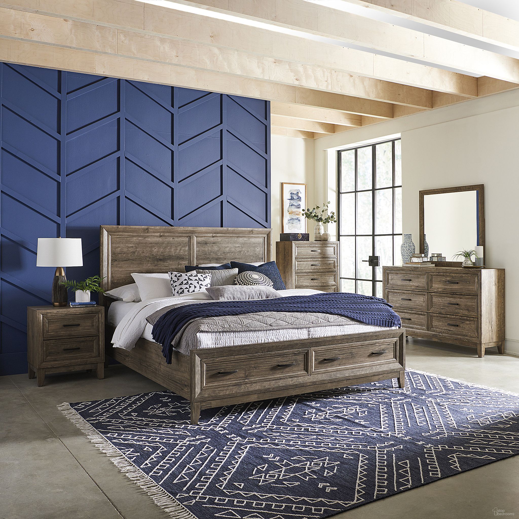 Ridgecrest Queen Storage Bed
