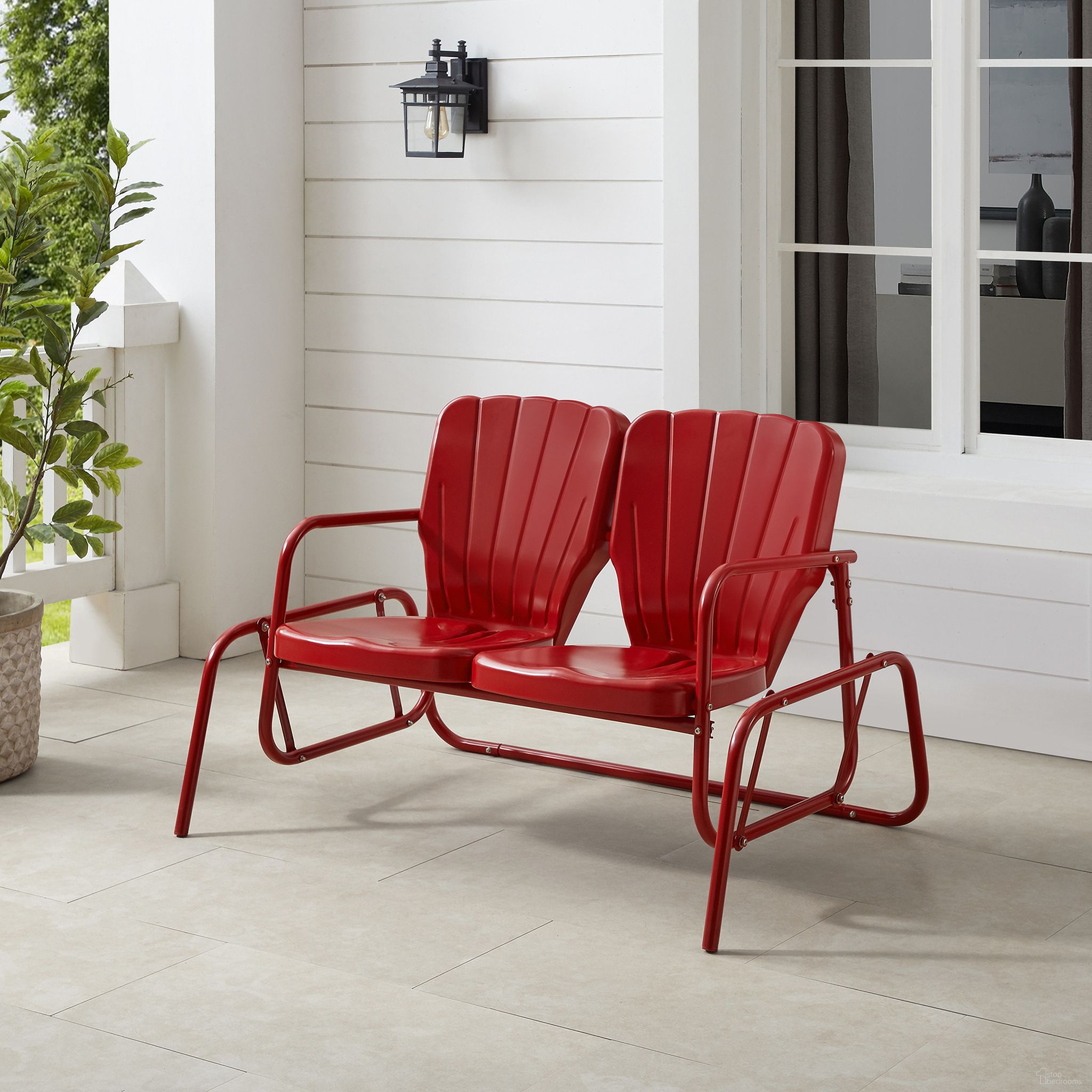 The appearance of Ridgeland Retro Outdoor Loveseat Glider In Bright Red Gloss designed by Crosley Brands in the transitional interior design. This red piece of furniture was selected by 1StopBedrooms from Ridgeland Collection to add a touch of cosiness and style into your home. Sku: CO1032-RE. Material: Steel.
