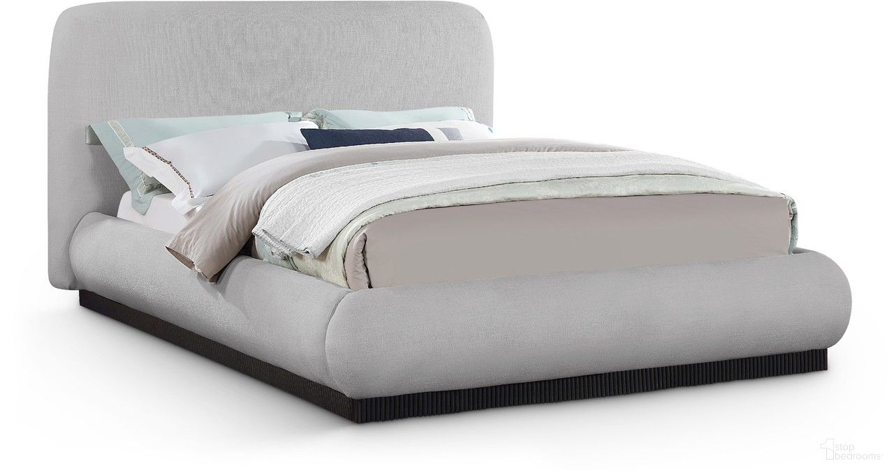 The appearance of Rigby Textured Fabric King Bed In Grey Linen designed by Meridian in the modern / contemporary interior design. This grey linen piece of furniture was selected by 1StopBedrooms from Rigby Collection to add a touch of cosiness and style into your home. Sku: B1278Grey-K Box 1/2 (Headboard / Slats / Hardware);B1278Grey-K Box 2/2 (Footboard / Rails / Base). Bed Size: King. Material: Rubberwood. Bed Type: Upholstered Bed.