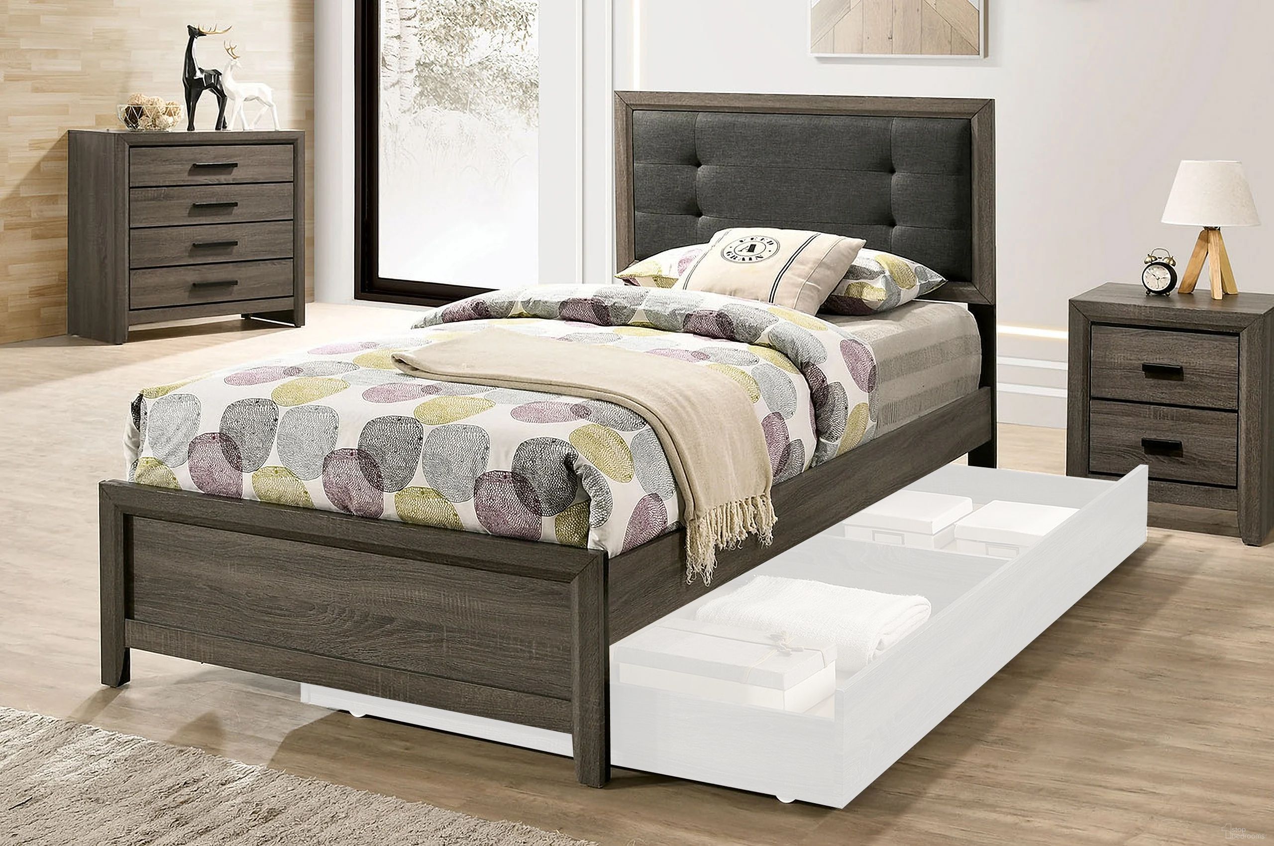 The appearance of Roanne Twin Bed In Gray and Charcoal designed by Furniture of America in the transitional interior design. This gray/charcoal piece of furniture was selected by 1StopBedrooms from Roanne Collection to add a touch of cosiness and style into your home. Sku: FOA7927T-HBFB;FOA7927T-R. Bed Type: Platform Bed. Material: Wood. Bed Size: Twin.