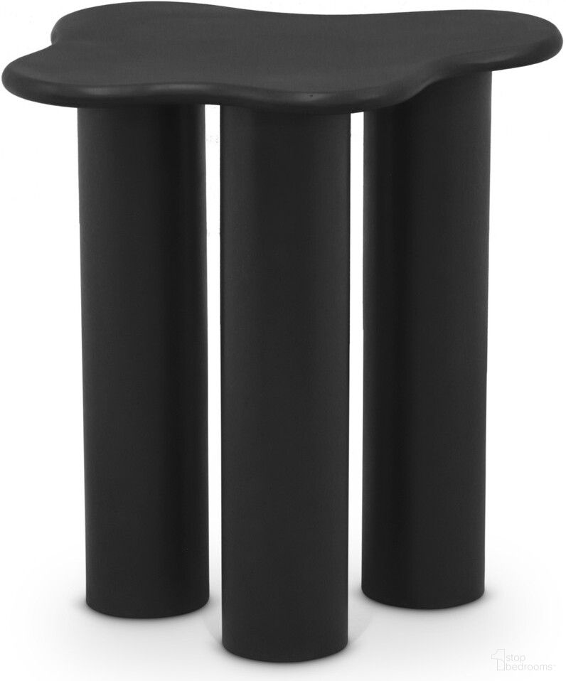 The appearance of Romaine End Table In Black designed by Meridian in the modern / contemporary interior design. This black piece of furniture was selected by 1StopBedrooms from Romaine Collection to add a touch of cosiness and style into your home. Sku: 278Black-ET Box 1/2 (Top);278Black-ET Box 2/2 (Base). Material: Iron.