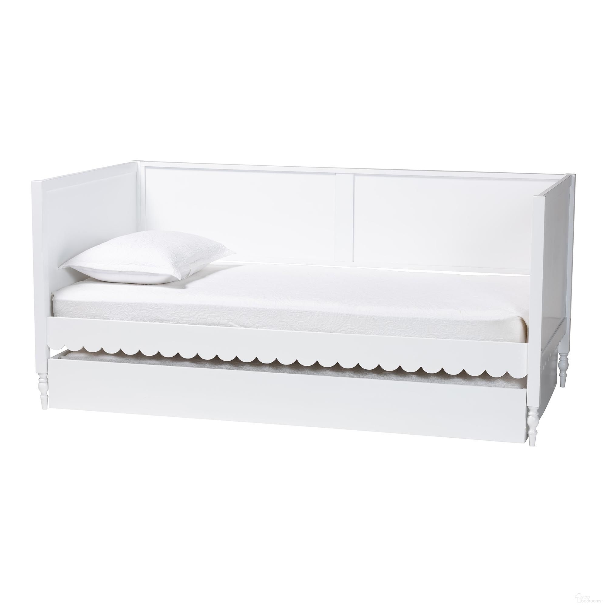 Roni Scalloped Wood Twin Daybed with Trundle In White