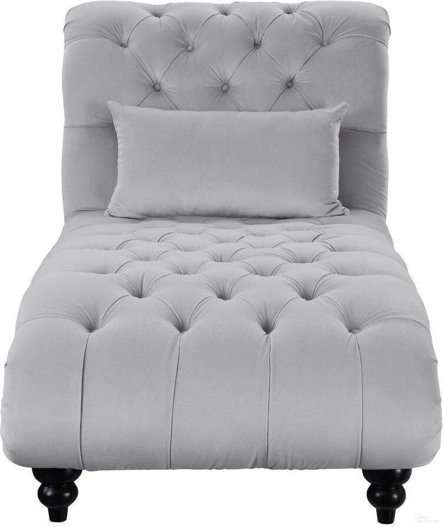 The appearance of Rosalie Light Gray Chaise designed by Homelegance in the modern / contemporary interior design. This gray piece of furniture was selected by 1StopBedrooms from Rosalie Collection to add a touch of cosiness and style into your home. Sku: 9330GY-5. Material: Velvet.