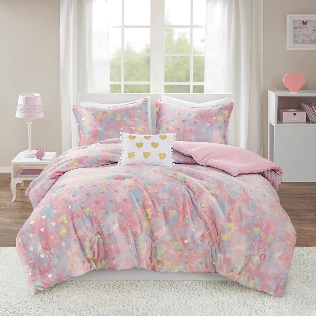 The appearance of Rosalie Metallic Printed Plush 4 Piece Full/Queen Comforter Set with Throw Pillow In Pink Multi and Gold designed by Olliix in the transitional interior design. This gold and multi piece of furniture was selected by 1StopBedrooms from Rosalie Collection to add a touch of cosiness and style into your home. Sku: MZ10-0655. Material: Polyester. Bed Size: Full.