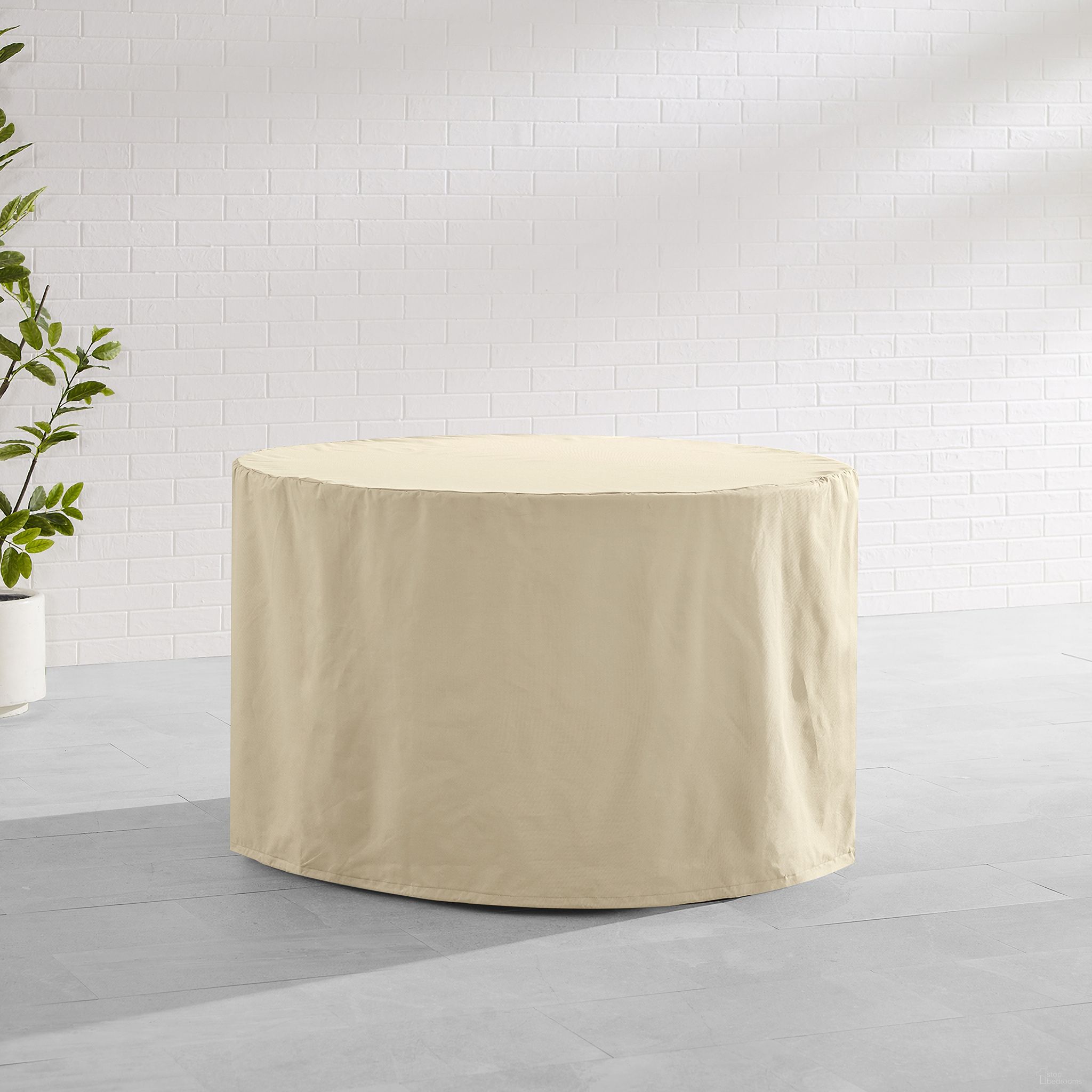 Round Outdoor Dining Table Furniture Cover In Tan