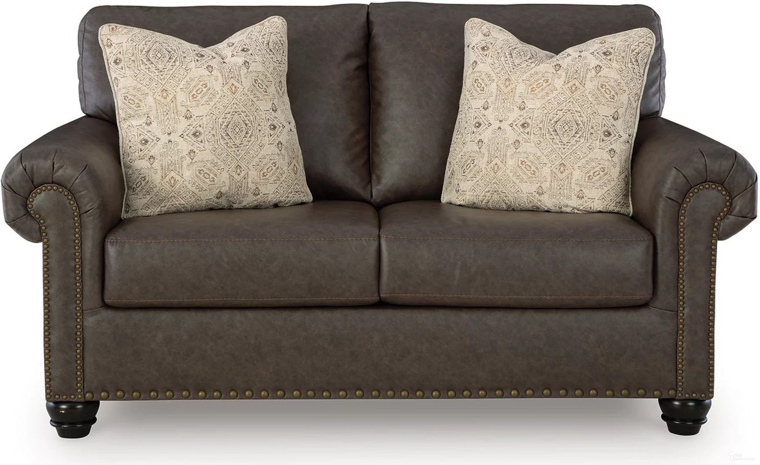 The appearance of Roxmere Loveseat In Umber designed by Signature Design by Ashley in the traditional interior design. This umber piece of furniture was selected by 1StopBedrooms from Roxmere Collection to add a touch of cosiness and style into your home. Sku: 5550335. Material: Fabric.