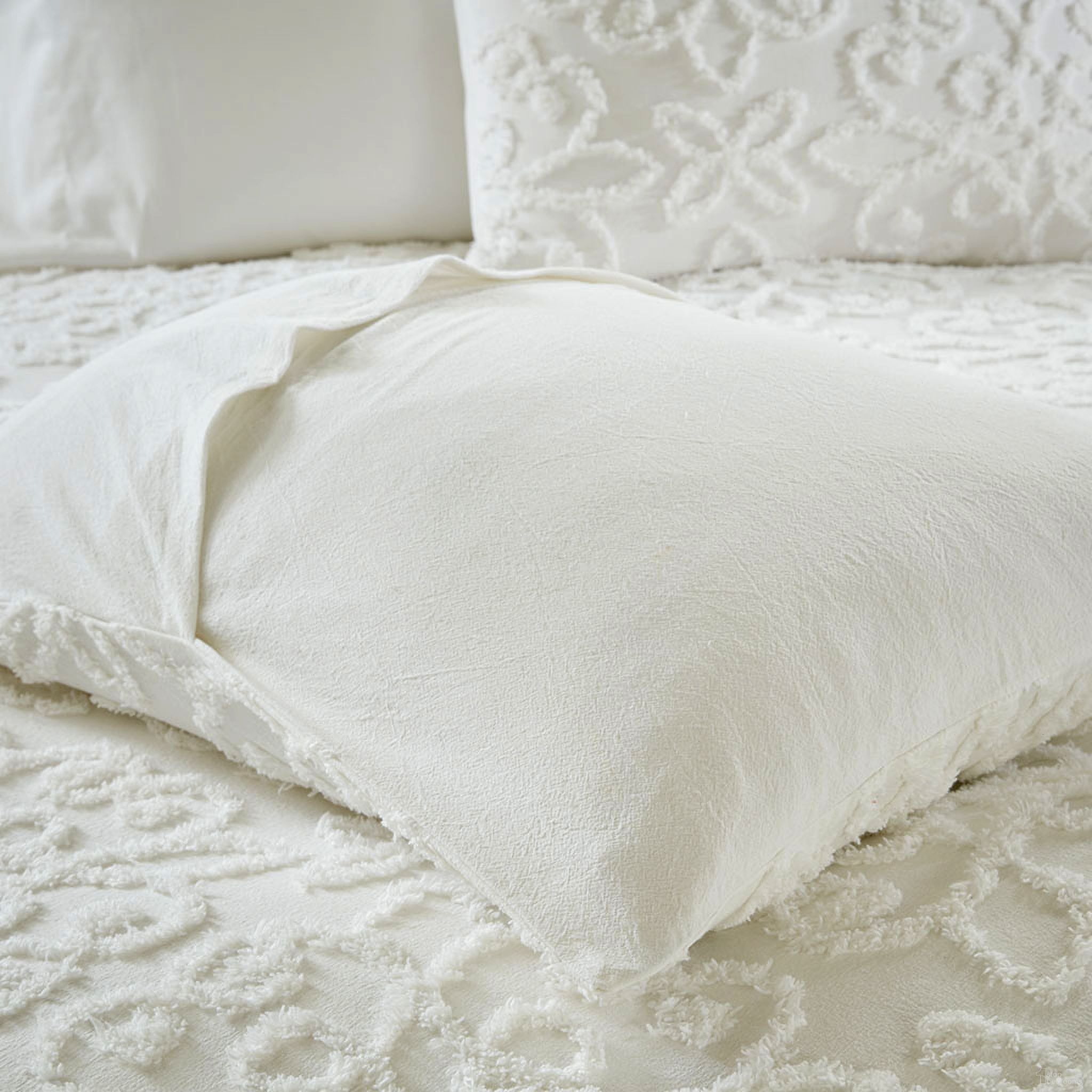 Sabrina Tufted Cotton Chenille Queen Duvet Cover Set In Off White by