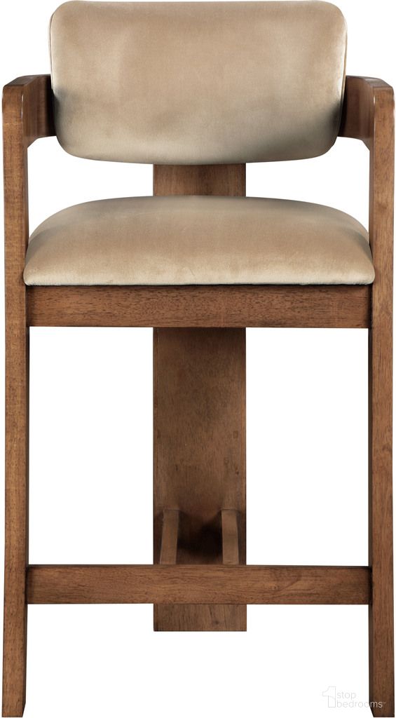 The appearance of Sacha Velvet Stool In Beige and Brown designed by Meridian in the modern / contemporary interior design. This beige and brown piece of furniture was selected by 1StopBedrooms from Sacha Collection to add a touch of cosiness and style into your home. Sku: 11079Beige-C. Material: Velvet.