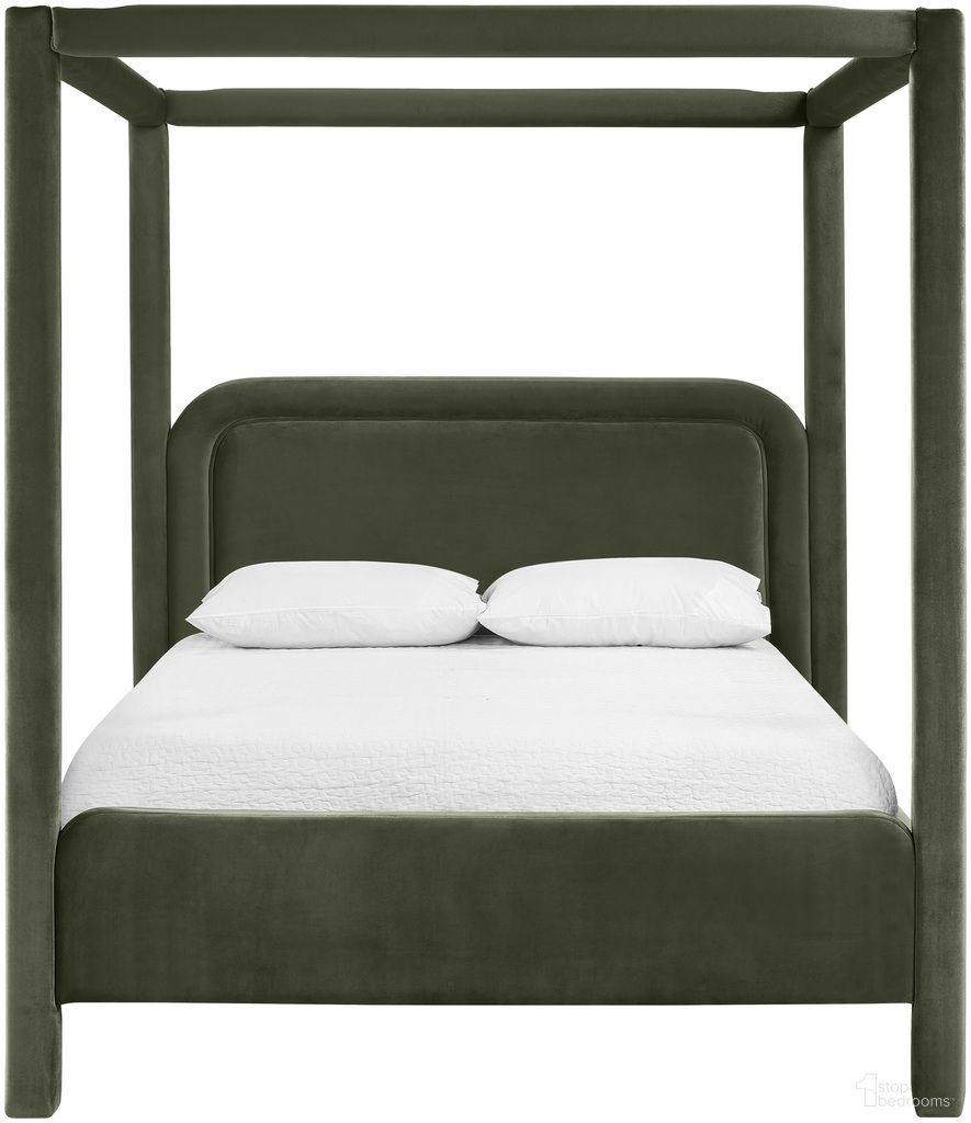 The appearance of Salina Velvet Upholstered King Bed In Green designed by Meridian in the modern / contemporary interior design. This green piece of furniture was selected by 1StopBedrooms from Salina Collection to add a touch of cosiness and style into your home. Sku: B1295Green-K Box 1/2 (Headboard / Footboard / Support on Headboard / Slats);B1295Green-K Box 2/2 (Rails / Bed Post / Support on Headboard Length / Center Rail). Bed Size: King. Material: Velvet. Bed Type: Upholstered Bed.