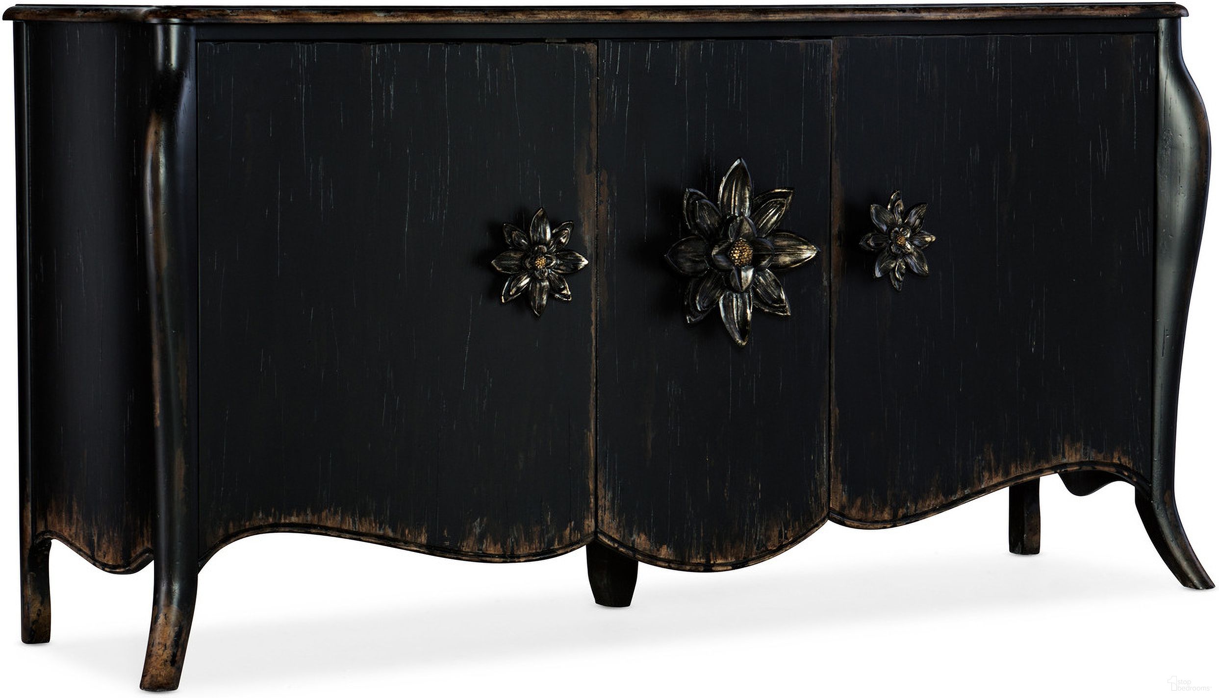 The appearance of Sanctuary Bien Ame Buffet designed by Hooker in the traditional interior design. This black piece of furniture was selected by 1StopBedrooms from Sanctuary 2 Collection to add a touch of cosiness and style into your home. Sku: 5845-75900-99. Material: Oak Veneer.
