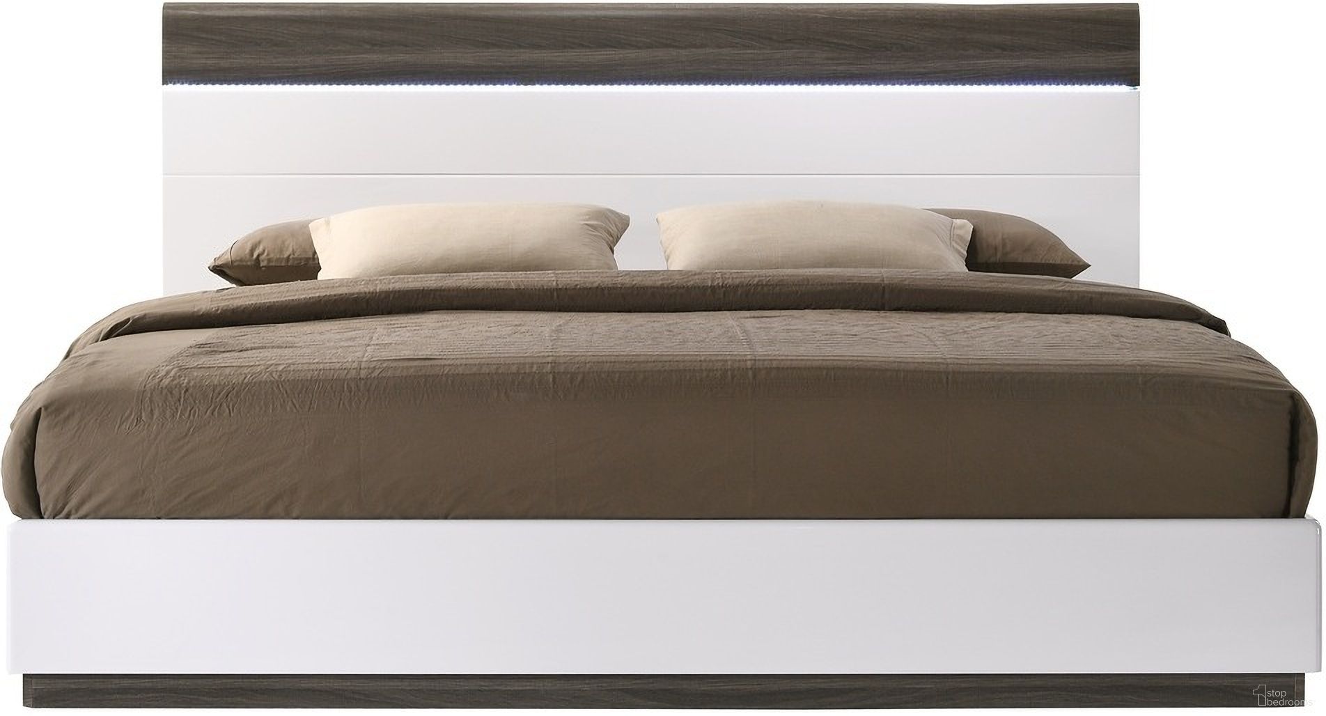 The appearance of Sanremo B King Platform Bed designed by J&M in the modern / contemporary interior design. This white piece of furniture was selected by 1StopBedrooms from Sanremo Collection to add a touch of cosiness and style into your home. Sku: 18023-K. Bed Type: Platform Bed. Material: Wood. Bed Size: King.