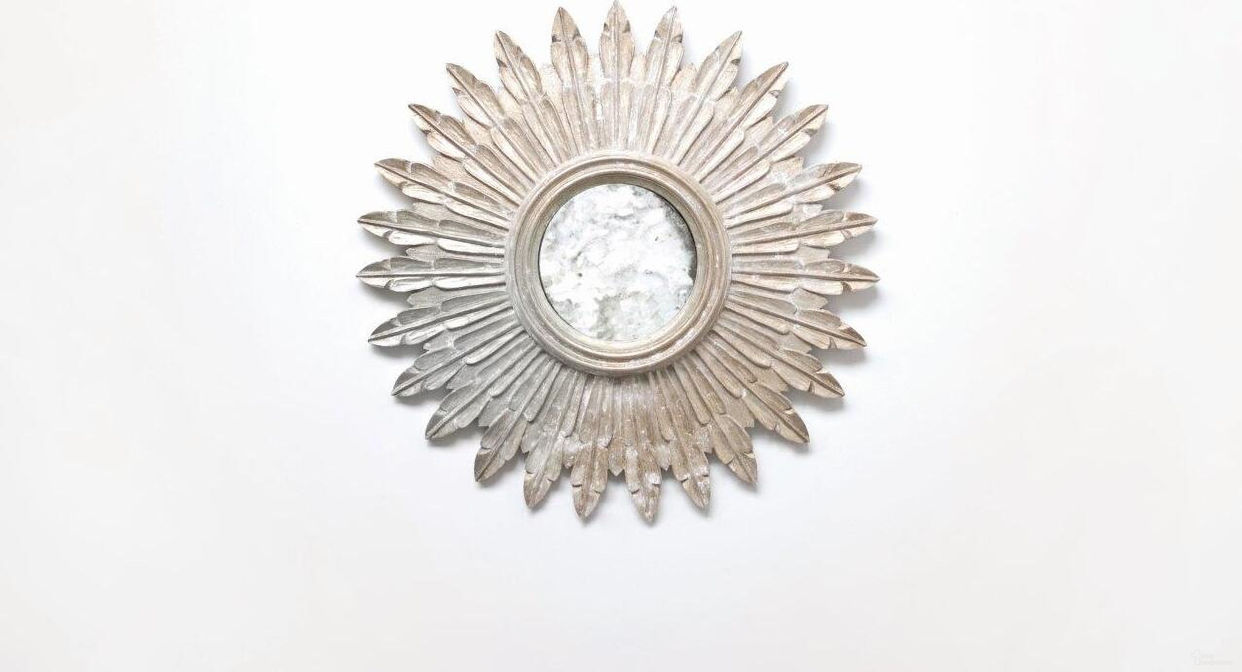 The appearance of Santo Champagne Silver Leaf Handcarved Mirror designed by Worlds Away in the modern / contemporary interior design. This silver piece of furniture was selected by 1StopBedrooms from Santo Collection to add a touch of cosiness and style into your home. Sku: SANTO S. Material: Wood.