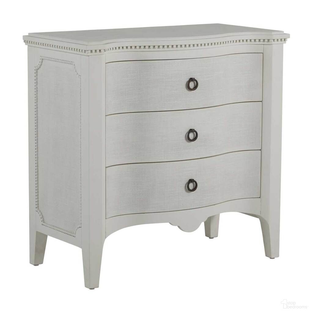 The appearance of Sarah Chest In Antique White and Antique Black designed by Gabby in the transitional interior design. This antique white/antique black piece of furniture  was selected by 1StopBedrooms from Sarah Collection to add a touch of cosiness and style into your home. Sku: SCH-167205. Material: Mahogany.