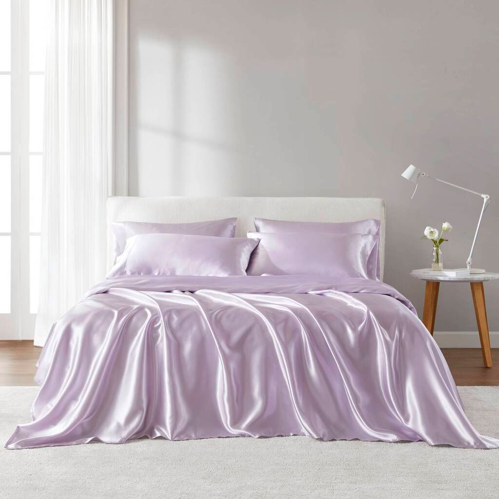 Satin Luxury Sheet Set In Lilac