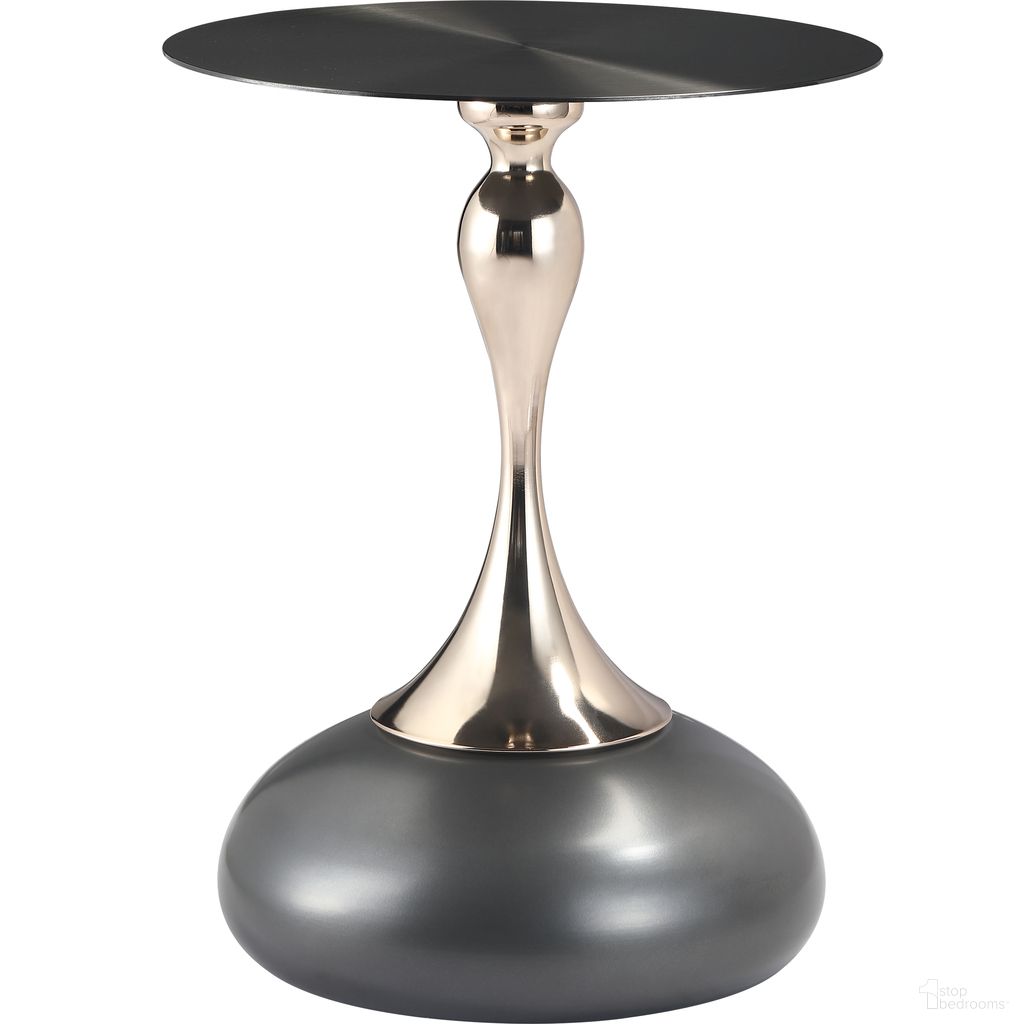 The appearance of Savoy End Table In Grey designed by LeisureMod in the modern / contemporary interior design. This grey piece of furniture  was selected by 1StopBedrooms from Savoy Collection to add a touch of cosiness and style into your home. Sku: SST40GR. Material: Stainless Steel.