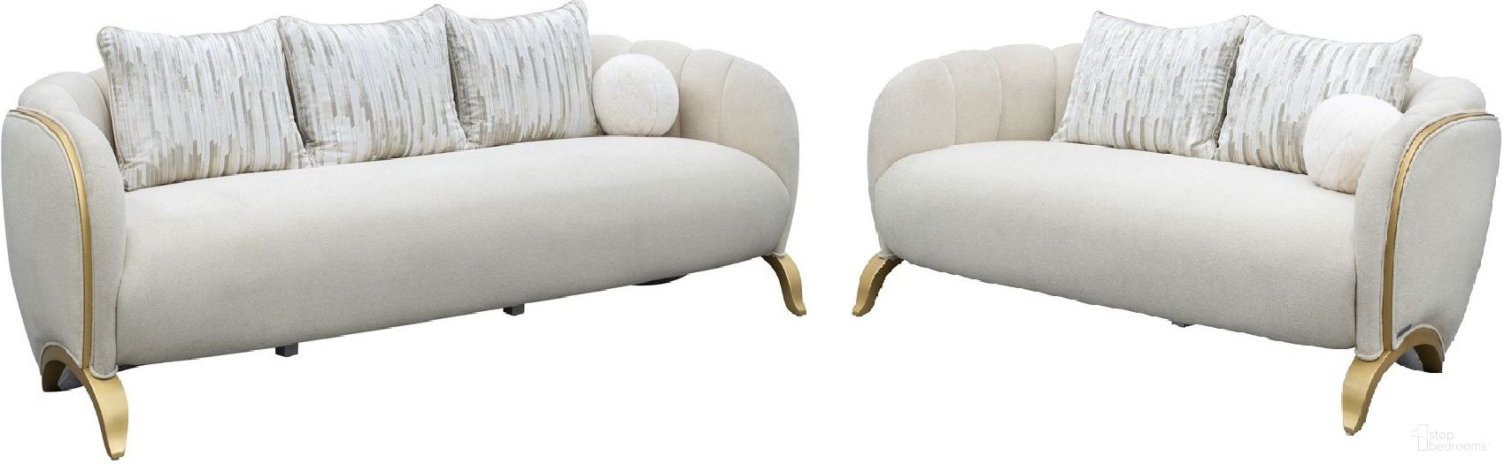 Scotts Square Living Room Set In Light Champagne