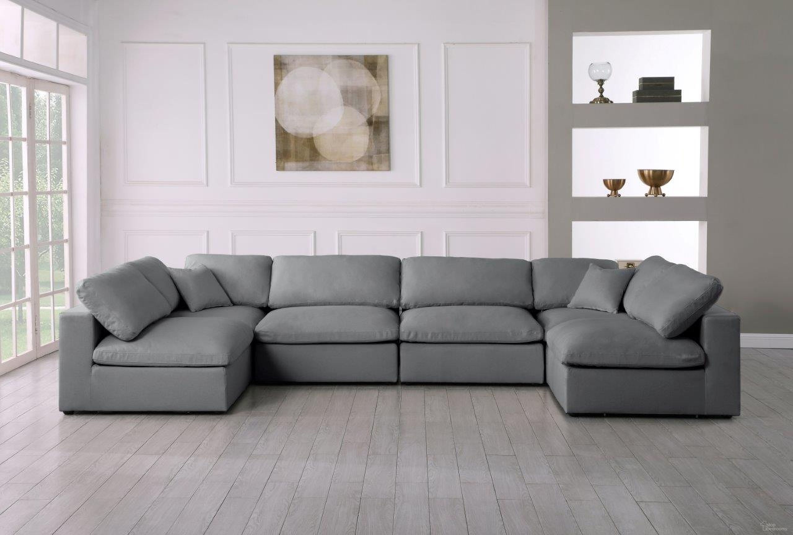 The appearance of Serene Linen Textured Fabric Deluxe Comfort 6 Piece Modular Sectional In Grey designed by Meridian in the modern / contemporary interior design. This grey piece of furniture  was selected by 1StopBedrooms from Serene Collection to add a touch of cosiness and style into your home. Sku: 601Grey-Corner;601Grey-Corner;601Grey-Armless;601Grey-Armless;601Grey-Armless;601Grey-Armless. Material: Linen. Layout: Modular.