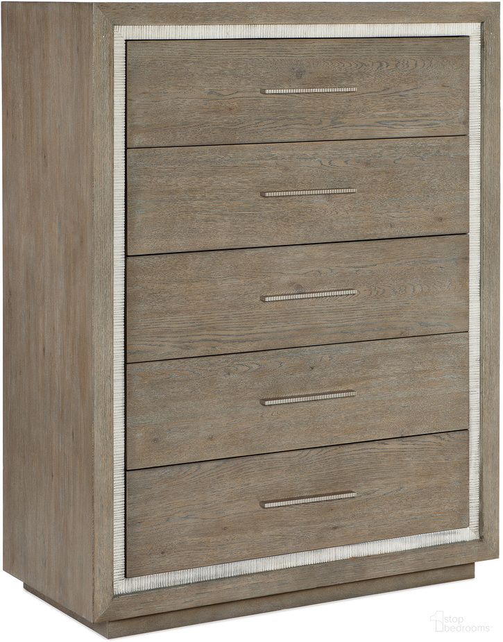 The appearance of Serenity Five Drawer Chest designed by Hooker in the transitional interior design. This gray piece of furniture was selected by 1StopBedrooms from Serenity Collection to add a touch of cosiness and style into your home. Sku: 6350-90110-95. Material: Oak Veneer.