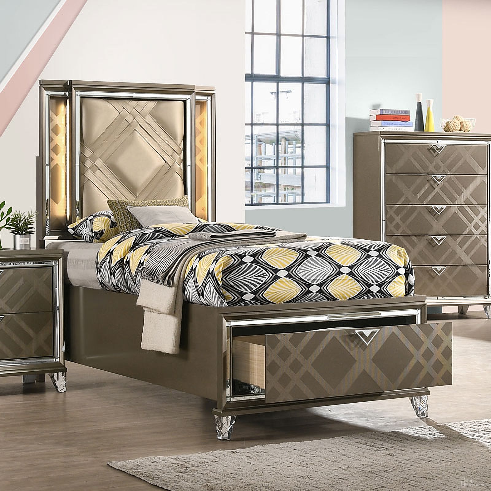 The appearance of Skylar Youth Storage Bed (Twin) designed by ACME in the modern / contemporary interior design. This champagne piece of furniture was selected by 1StopBedrooms from Skylar Collection to add a touch of cosiness and style into your home. Sku: 25340T-HB;25341T-FB;25342T-R. Bed Type: Storage Bed. Material: Wood. Bed Size: Twin.
