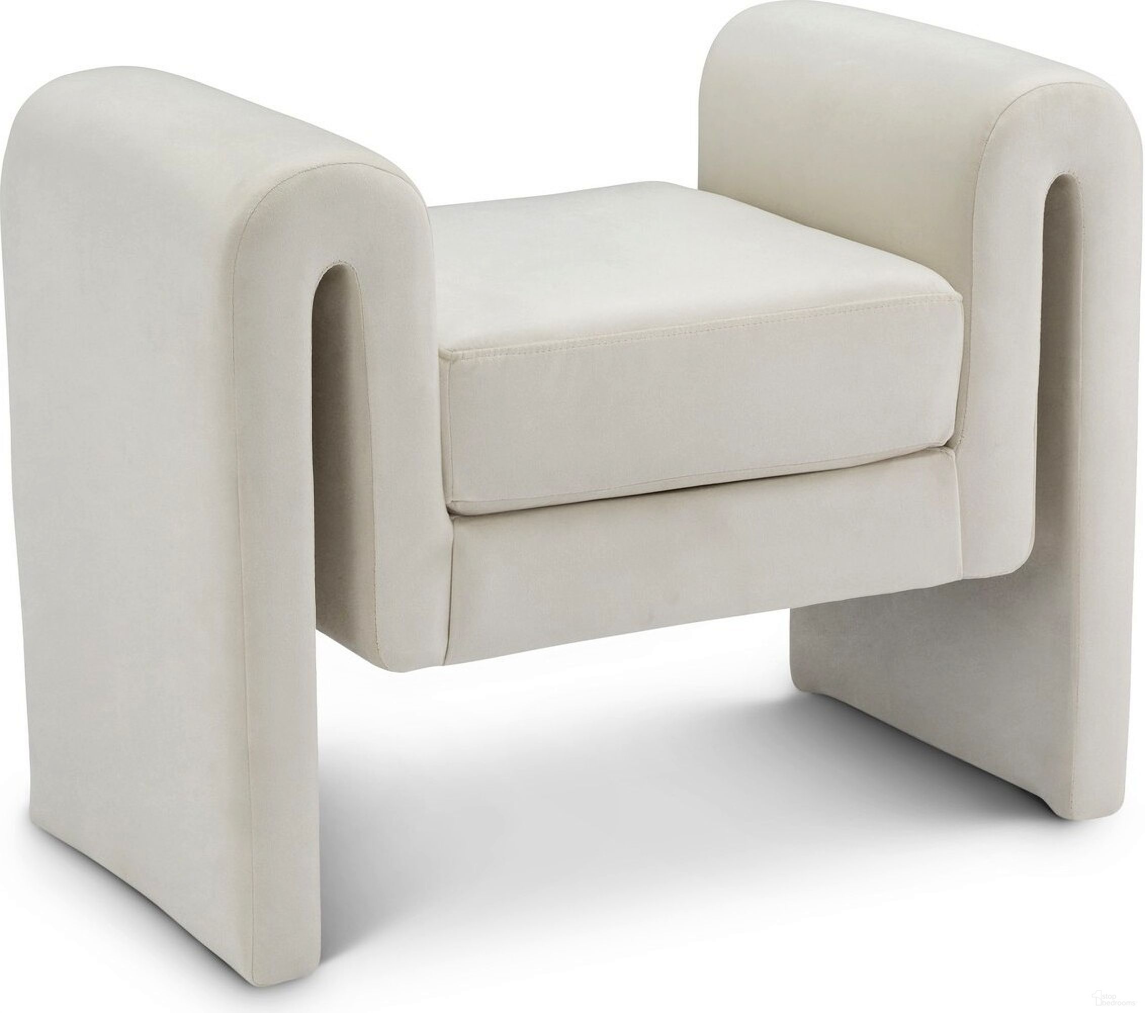 The appearance of Sloan Velvet Single Seater Bench In Cream designed by Meridian in the modern / contemporary interior design. This cream velvet piece of furniture  was selected by 1StopBedrooms from Sloan Collection to add a touch of cosiness and style into your home. Sku: 180Cream. Material: Velvet.