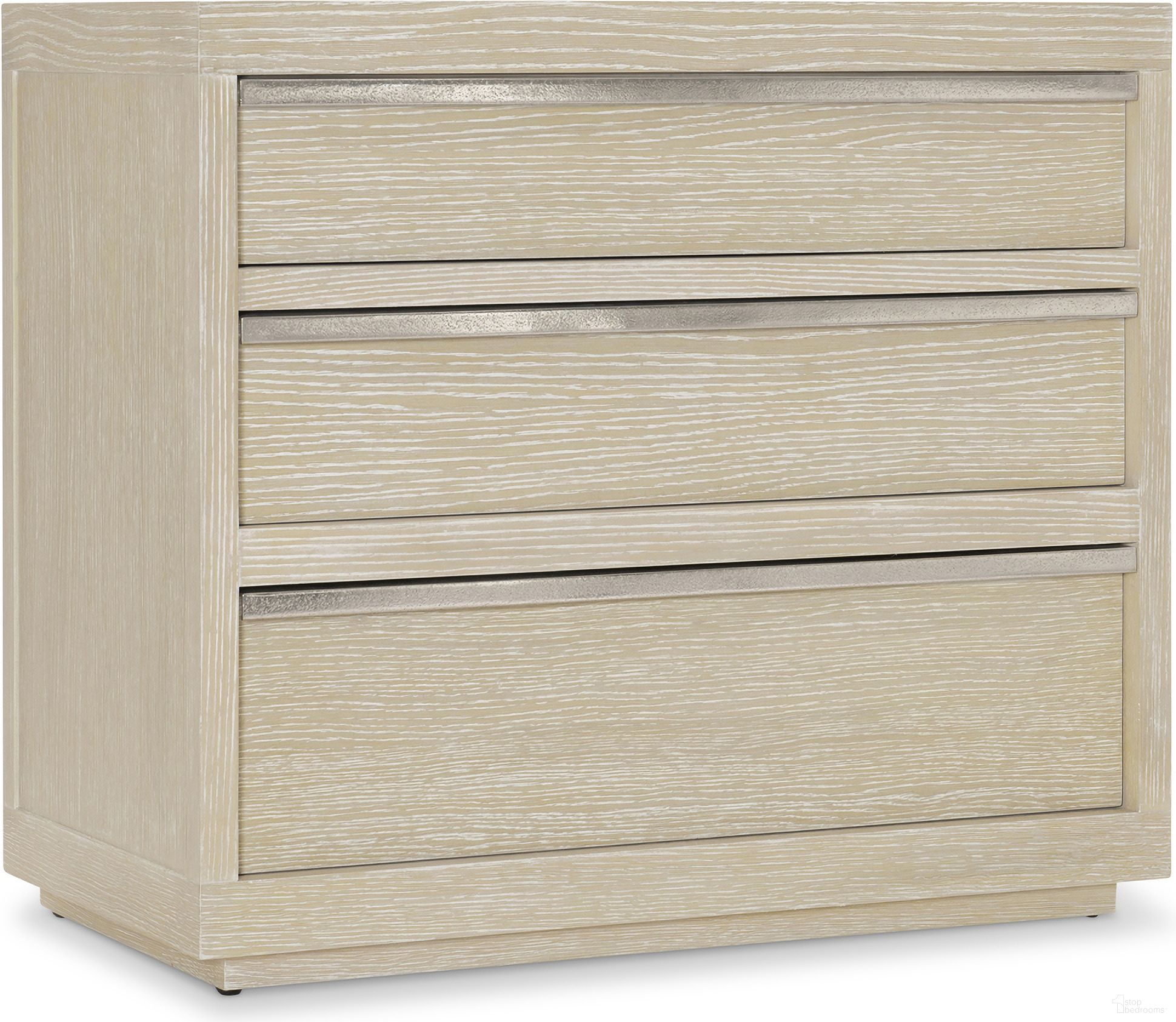 The appearance of Solaria 3-Drawer Nightstand designed by Bernhardt in the modern / contemporary interior design. This dune piece of furniture was selected by 1StopBedrooms from Solaria Collection to add a touch of cosiness and style into your home. Sku: 310230. Material: Metal.
