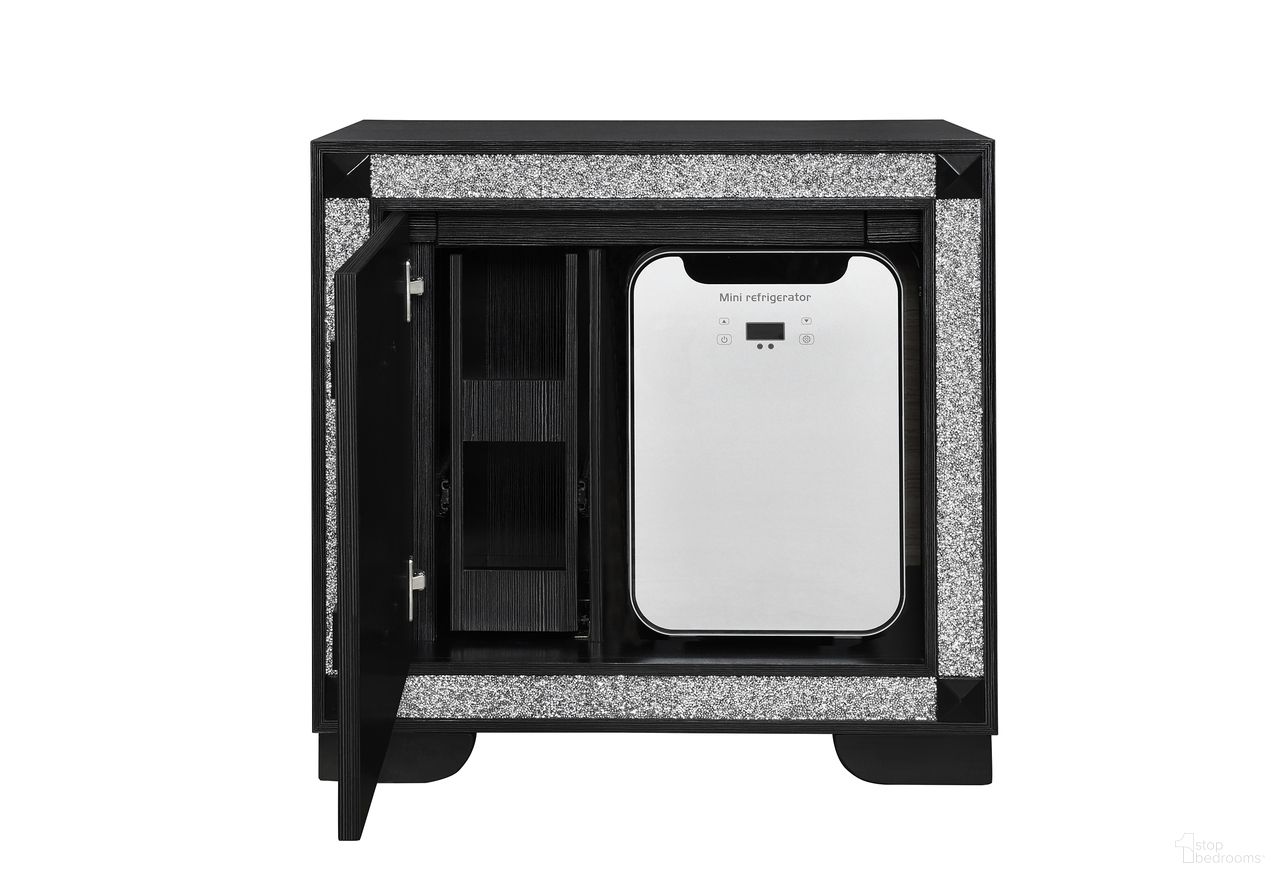 The appearance of Soleil Nightstand with Cooler and Speaker In Charcoal designed by Global Furniture USA in the modern / contemporary interior design. This charcoal piece of furniture was selected by 1StopBedrooms from Soleil Collection to add a touch of cosiness and style into your home. Sku: SOLEIL-CHARCOAL-NS W/COOLER + SPKR. Material: MDF.
