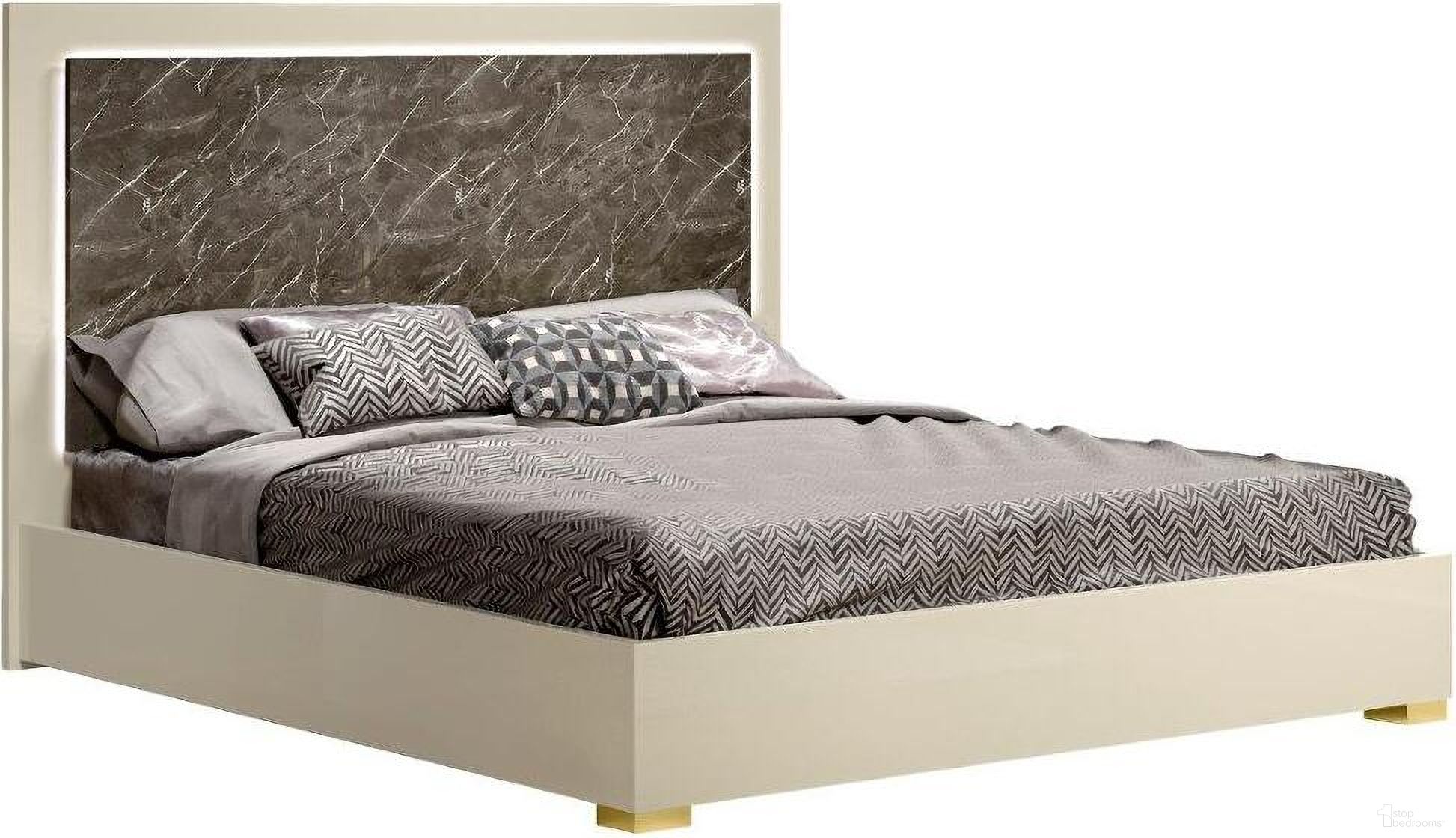 The appearance of Sonia Queen Bed In Pearl Metallic And Brown Marble designed by J&M in the modern / contemporary interior design. This brown and pearl piece of furniture was selected by 1StopBedrooms from Sonia Collection to add a touch of cosiness and style into your home. Sku: 18554-Q. Bed Type: Platform Bed. Bed Size: Queen. Material: MDF.