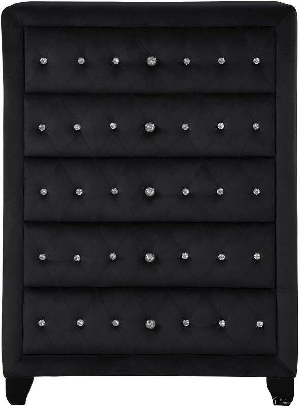 The appearance of Sophia Upholstery Chest Made With Wood In Black designed by Galaxy Home Furnishings in the modern / contemporary interior design. This black piece of furniture was selected by 1StopBedrooms from Sophia Collection to add a touch of cosiness and style into your home. Sku: 808857795083. Material: Wood.