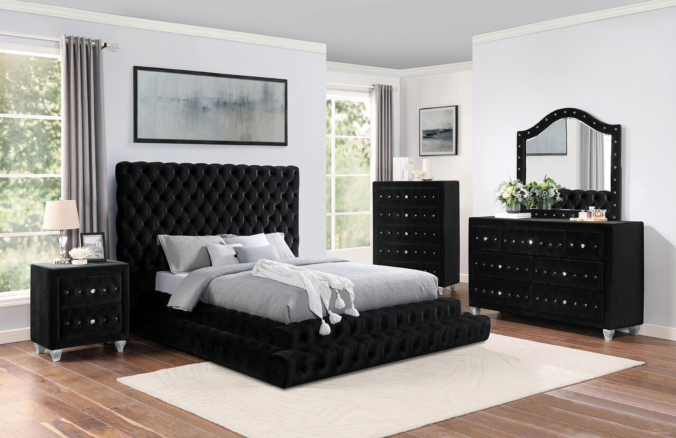 The appearance of Stefania Queen Bed In Black designed by Furniture of America in the glam interior design. This black piece of furniture  was selected by 1StopBedrooms from Stefania Collection to add a touch of cosiness and style into your home. Sku: CM7227BK-Q-1;CM7227BK-Q-2;CM7227BK-Q-3;CM7227BK-Q-4. Bed Type: Platform Bed. Bed Size: Queen. Material: Flannelette.