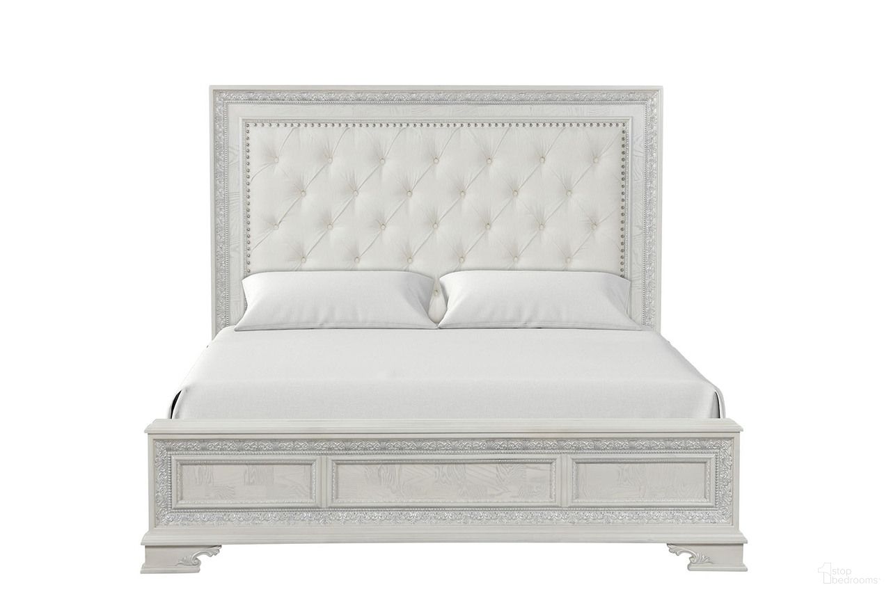 The appearance of Stella Mia Eastern king Upholstered Bed In Creamy White designed by Furniture of America in the traditional interior design. This creamy white piece of furniture was selected by 1StopBedrooms from Stella Mia Collection to add a touch of cosiness and style into your home. Sku: FM70000WH-K-FB;FM70000WH-K-HB-F;FM70000WH-R. Bed Size: King. Material: Pine Wood. Bed Type: Upholstered Bed.