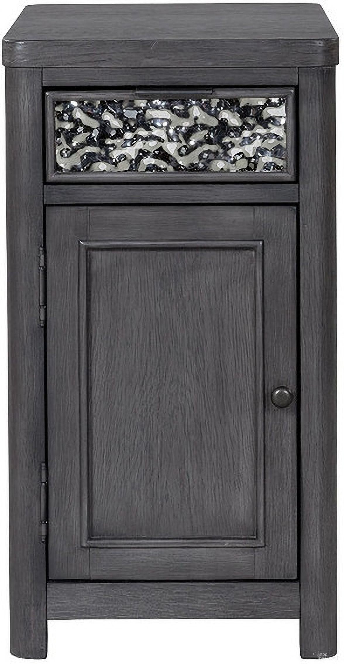 The appearance of Sterling West Chairside Table with USB In Ash Gray designed by Furniture of America in the modern / contemporary interior design. This ash gray piece of furniture was selected by 1StopBedrooms from Sterling West Collection to add a touch of cosiness and style into your home. Sku: FM49001ES-T. Material: Rubberwood.