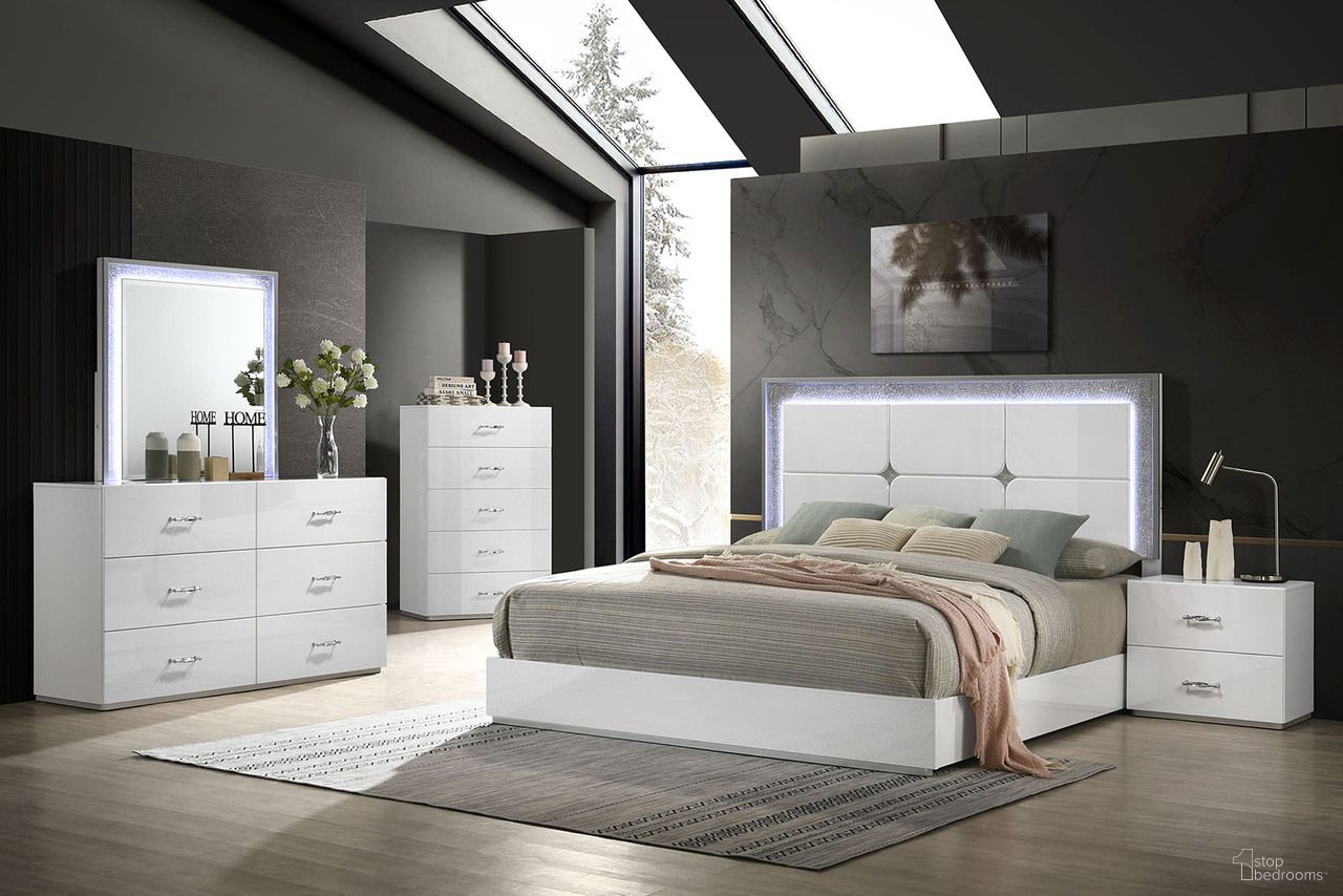 Stoholm Bedroom Set In White
