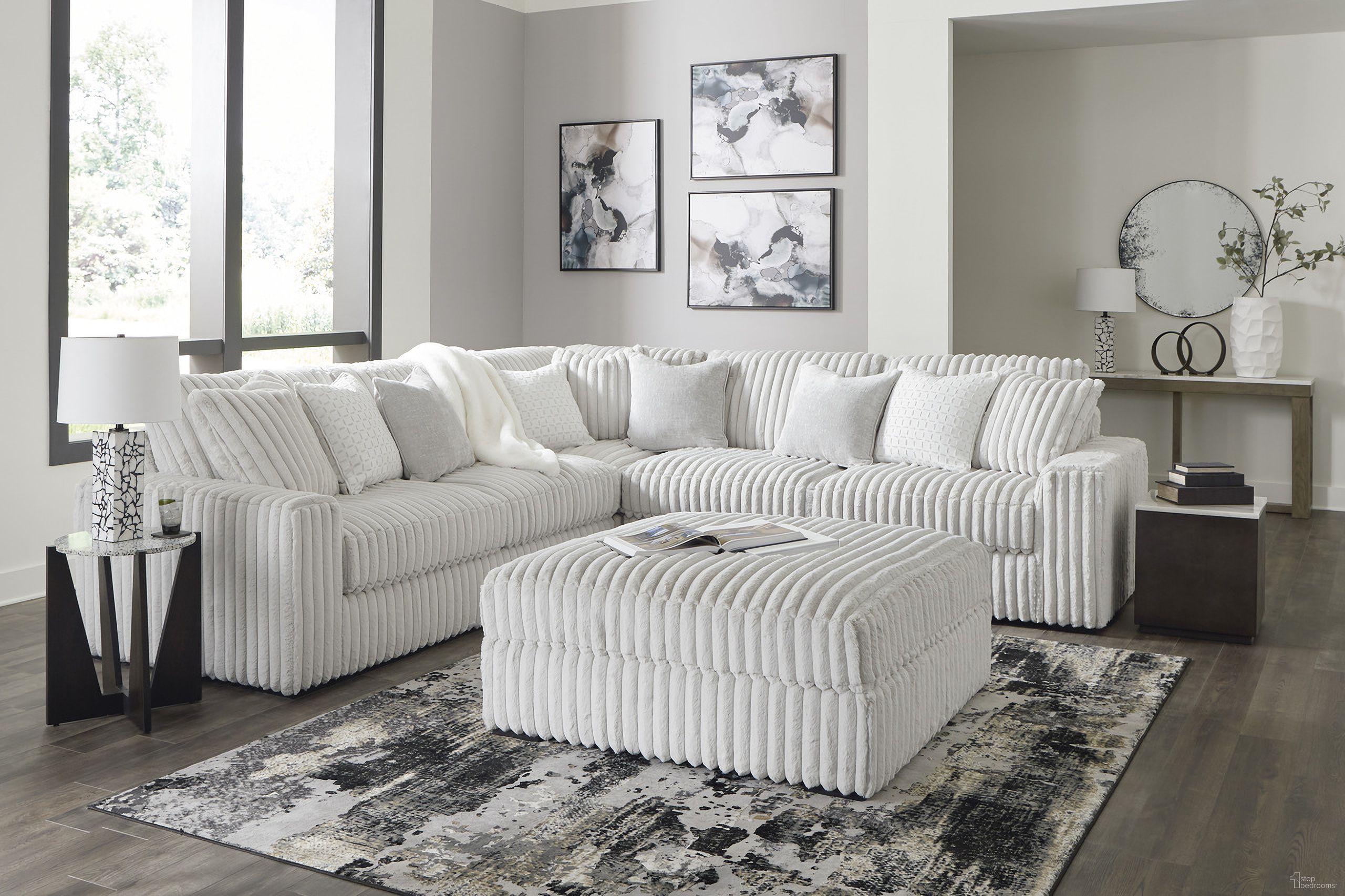 The appearance of Stupendous 3-Piece Sectional and Ottoman In Alloy designed by Signature Design by Ashley in the modern / contemporary interior design. This alloy piece of furniture was selected by 1StopBedrooms from Stupendous Collection to add a touch of cosiness and style into your home. Sku: 2590366;2590377;2590308;2590367. Material: Fabric. Layout: L-Shape.