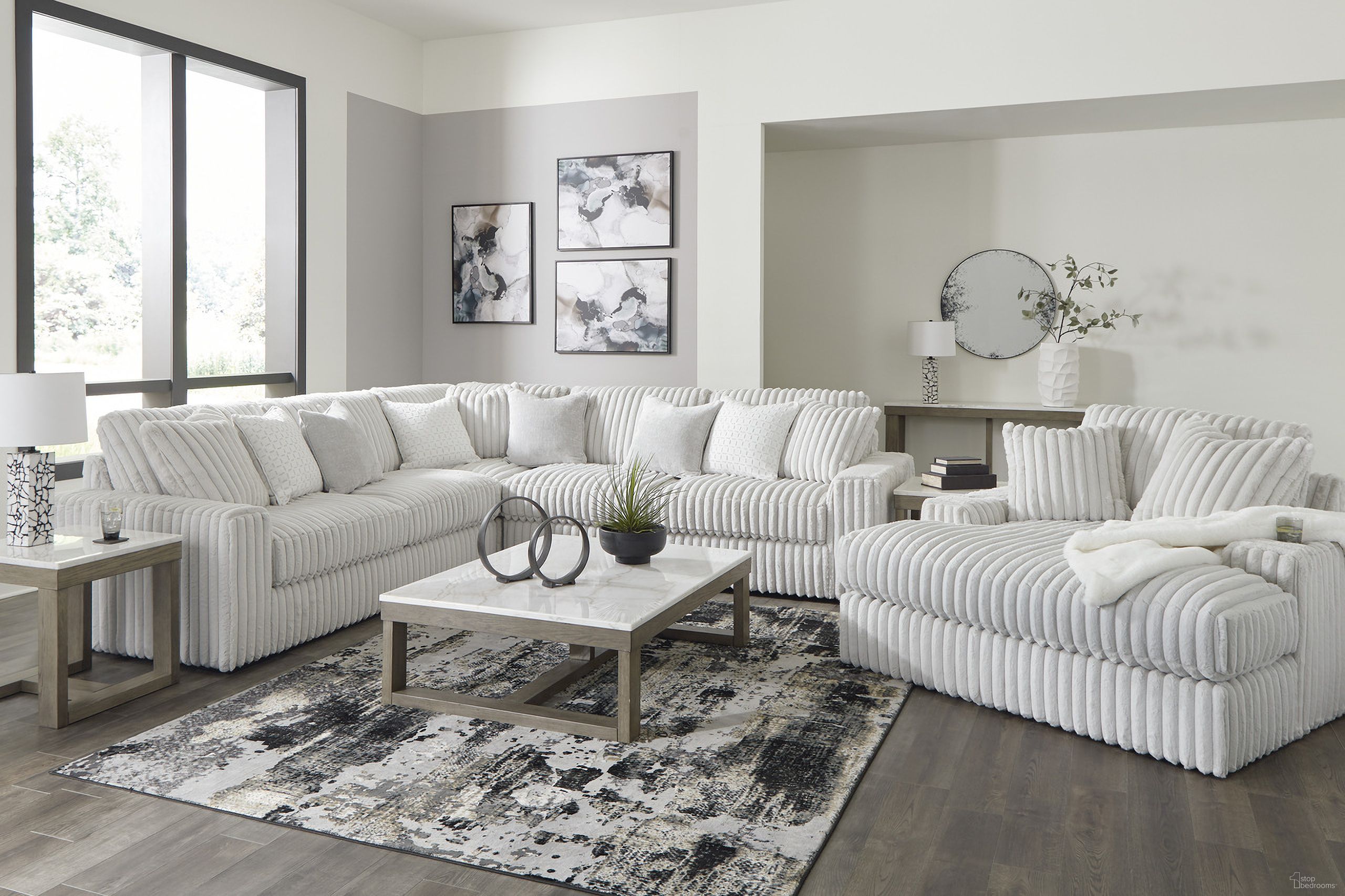 Stupendous 3-Piece Sectional and Oversized Chaise In Alloy