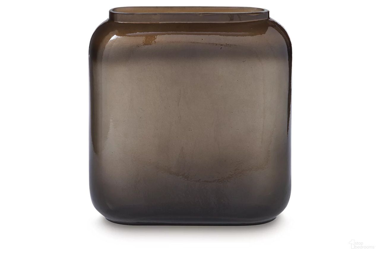 The appearance of Sumner Medium Vase In Gray and Gold designed by Signature Design by Ashley in the modern / contemporary interior design. This gray and gold piece of furniture was selected by 1StopBedrooms from Sumner Collection to add a touch of cosiness and style into your home. Sku: A2000811.