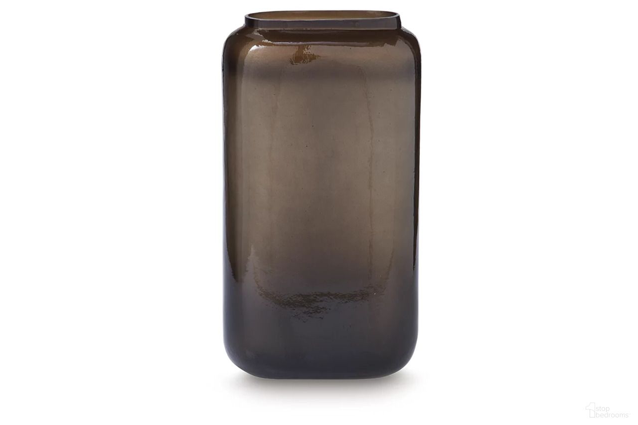 The appearance of Sumner Small Vase In Gray and Gold designed by Signature Design by Ashley in the modern / contemporary interior design. This gray and gold piece of furniture was selected by 1StopBedrooms from Sumner Collection to add a touch of cosiness and style into your home. Sku: A2000812.
