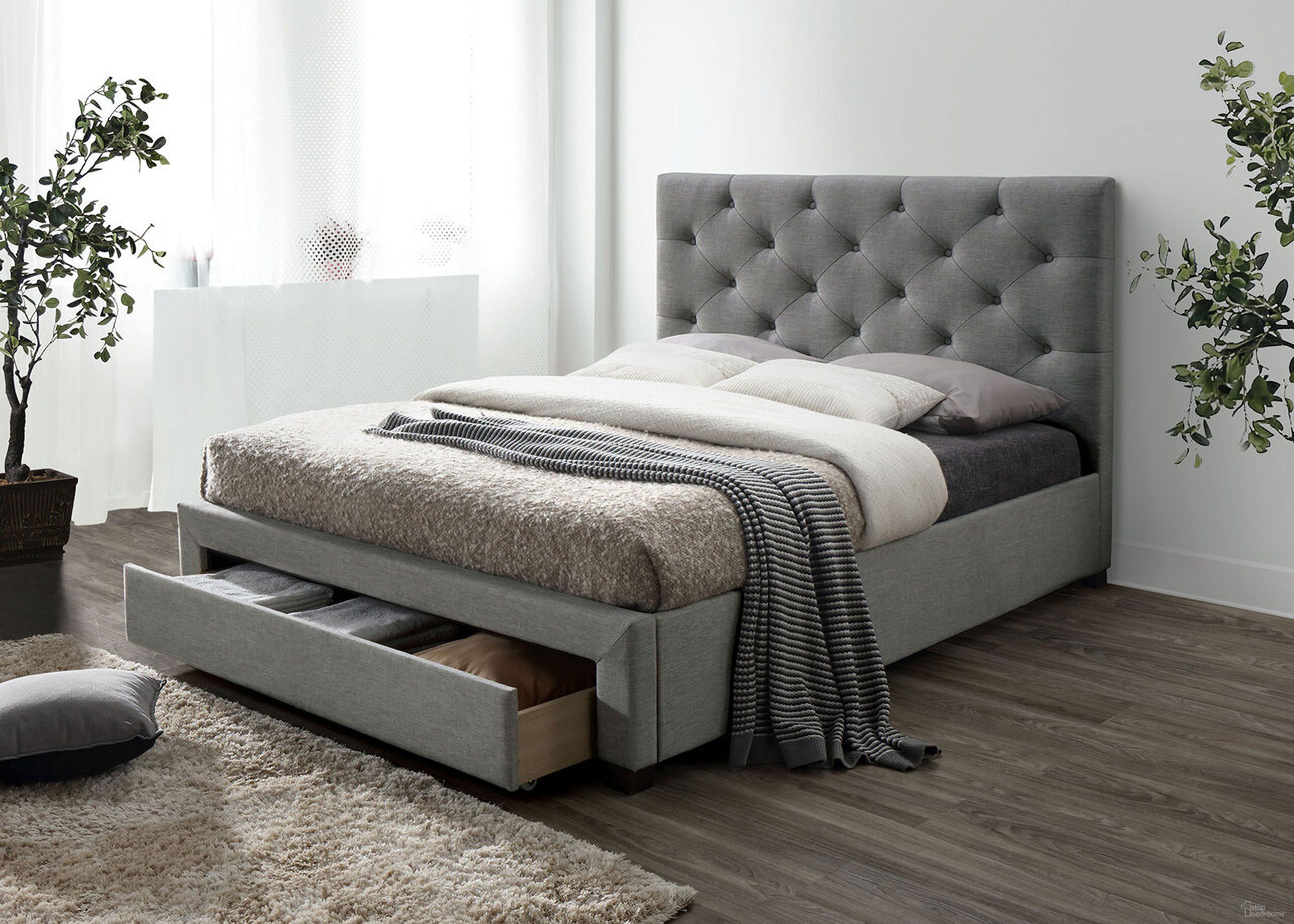 Sybella Queen Bed In Gray