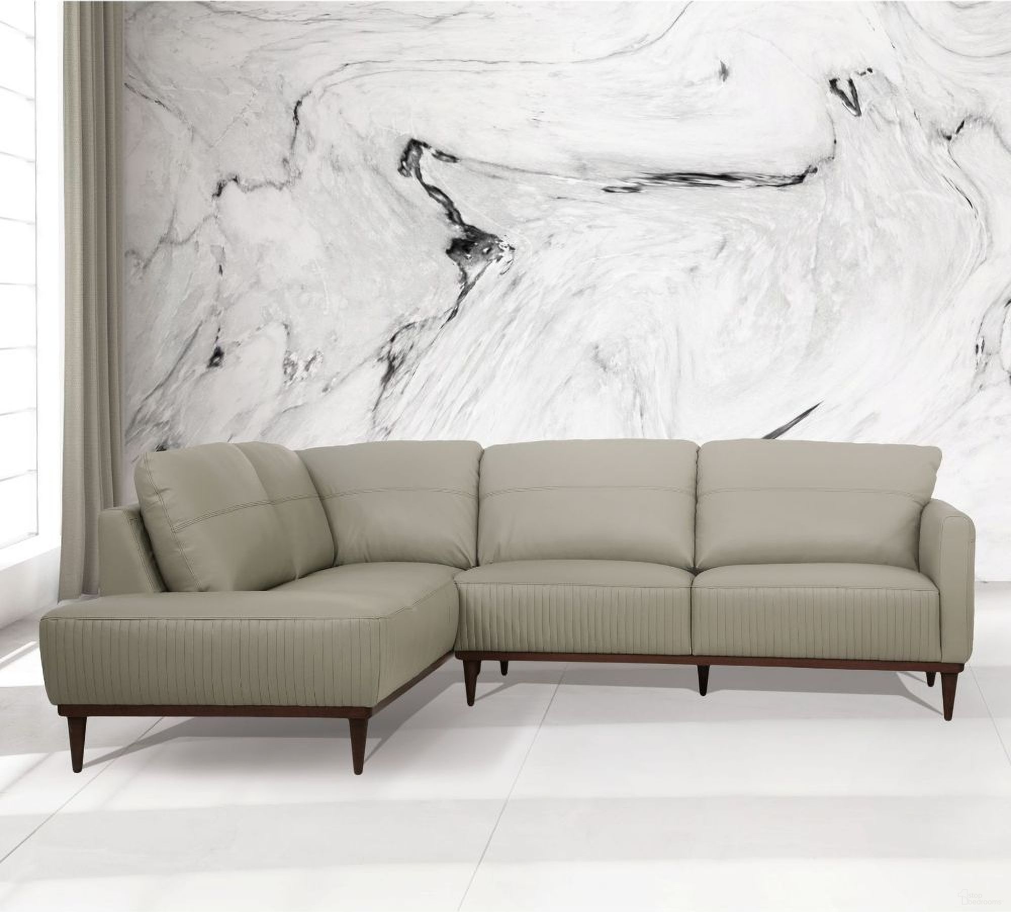 The appearance of Tampa Airy Green Leather Left Facing Chaise Sectional Sofa designed by ACME in the modern / contemporary interior design. This green piece of furniture was selected by 1StopBedrooms from Tampa Collection to add a touch of cosiness and style into your home. Sku: 54995RLOV;54996LCHA. Material: Leather. Layout: L-Shape. Orientation: LAF.