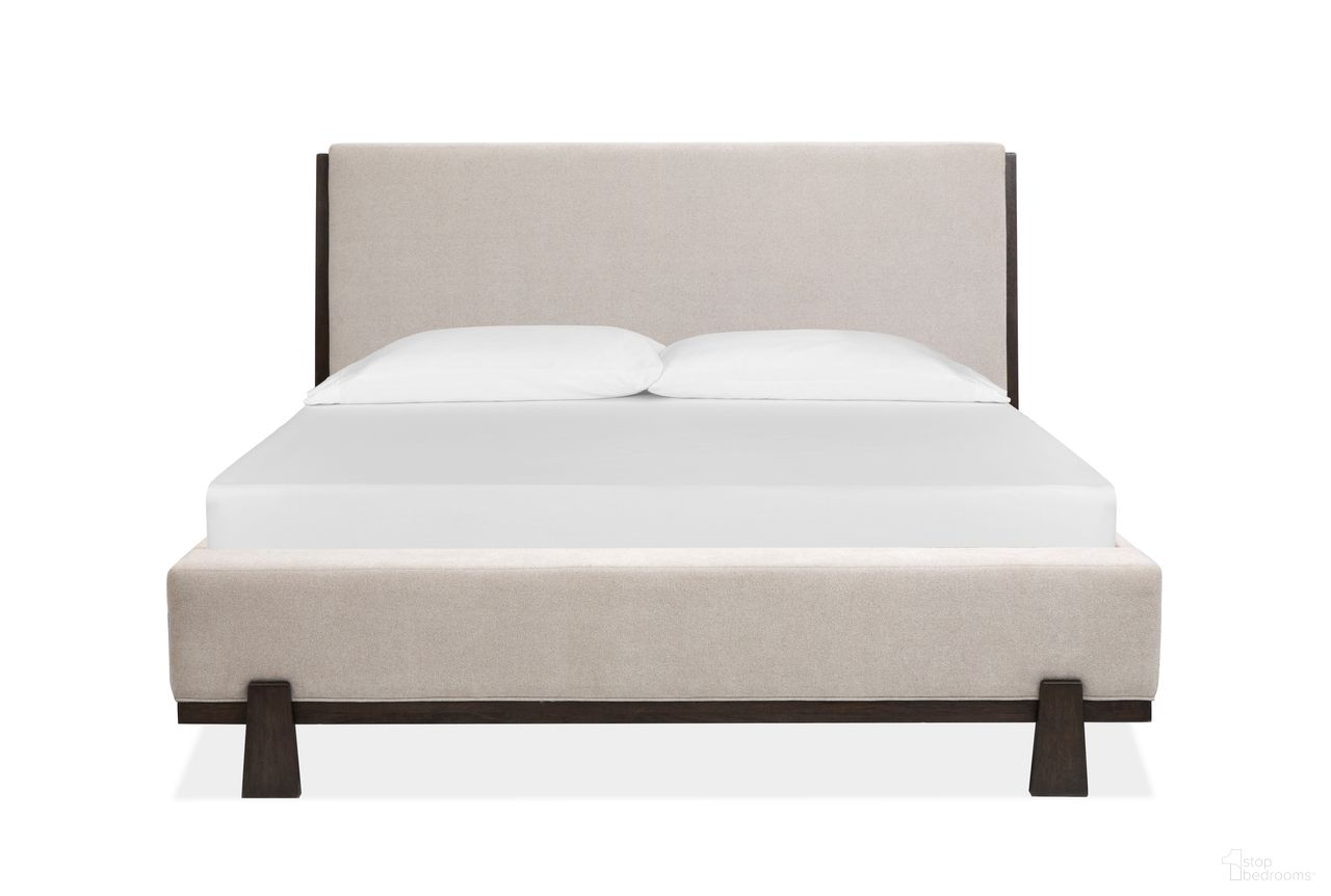 The appearance of Tauren King Upholstered Panel Bed In Coffee Bean designed by Magnussen in the modern / contemporary interior design. This coffee bean piece of furniture was selected by 1StopBedrooms from Tauren Collection to add a touch of cosiness and style into your home. Sku: B6434-65H;B6434-65F;B6434-55R. Bed Type: Panel Bed. Bed Size: King. Material: Oak Veneer.
