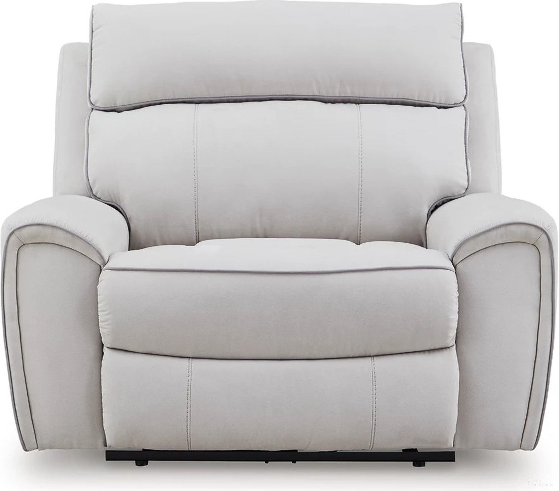 The appearance of Tealwell Power Recliner In Pearl and Ash designed by Signature Design by Ashley in the modern / contemporary interior design. This pearl/ash piece of furniture  was selected by 1StopBedrooms from Tealwell Collection to add a touch of cosiness and style into your home. Sku: NC9880282. Material: Polyester.
