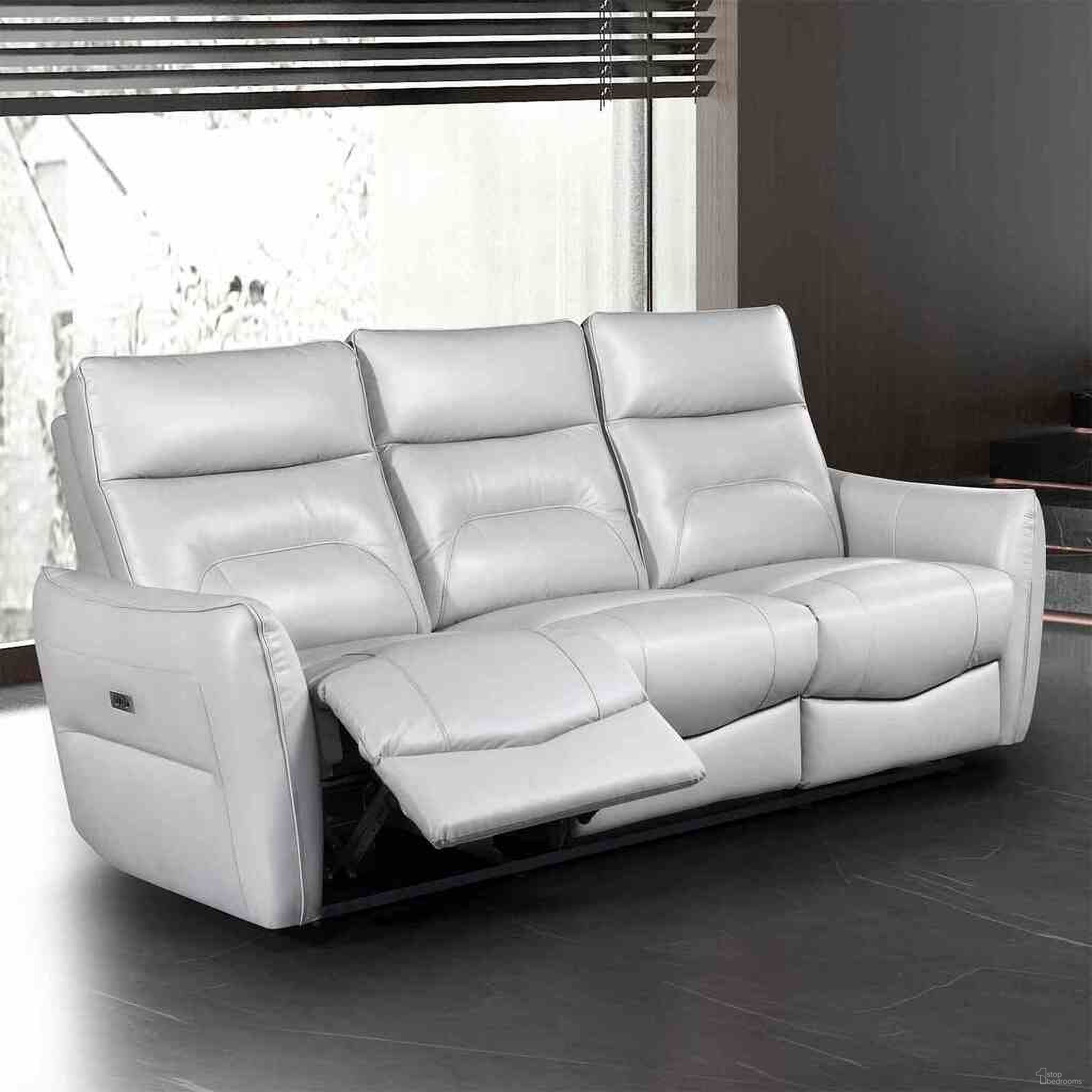 The appearance of Terentius Power Sofa In Taupe designed by Furniture of America in the modern / contemporary interior design. This taupe piece of furniture was selected by 1StopBedrooms from Terentius Collection to add a touch of cosiness and style into your home. Sku: FM69006TP-SF-PM. Material: Leather Match.