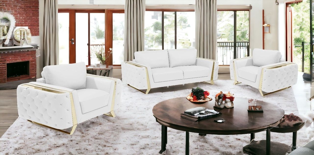 The appearance of Three Piece Indoor Italian Leather Six Person Seating Set In White designed by Homeroots in the modern / contemporary interior design. This white piece of furniture was selected by 1StopBedrooms from to add a touch of cosiness and style into your home. Sku: 518560. Material: Genuine Leather.