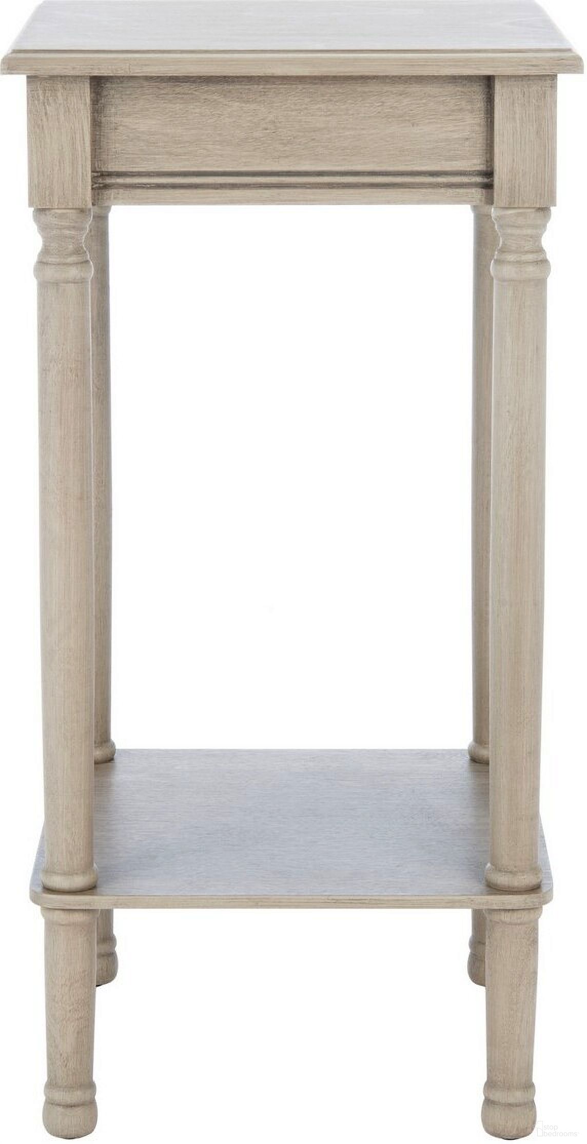 The appearance of Tinsley Square Accent Table in Greige designed by Safavieh in the modern / contemporary interior design. This greige piece of furniture  was selected by 1StopBedrooms from Tinsley Collection to add a touch of cosiness and style into your home. Sku: ACC5716A. Material: Wood.