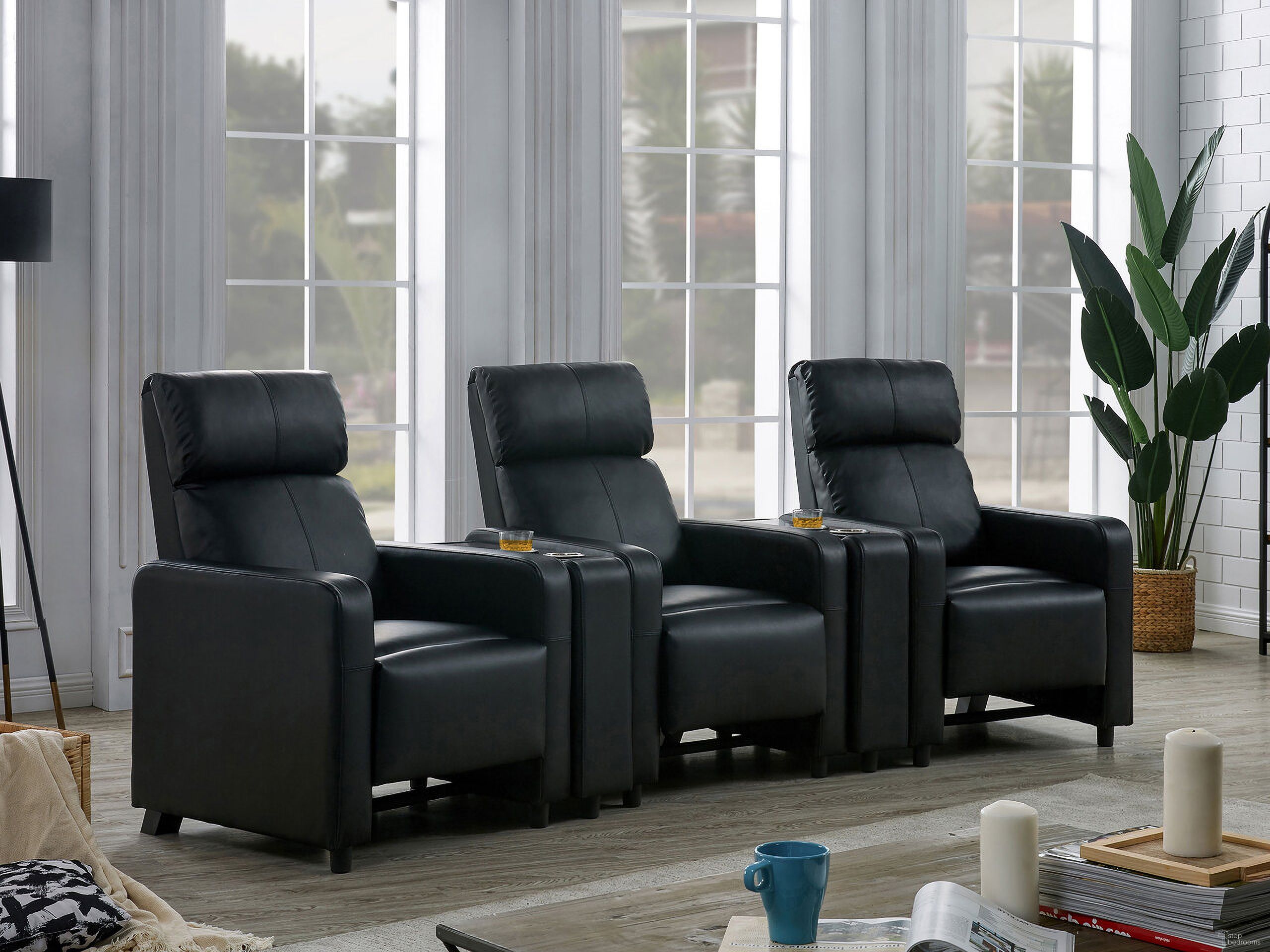 The appearance of Toohey Upholstered 5 Piece Tufted Recliner Living Room Set Black designed by Coaster in the modern / contemporary interior design. This black piece of furniture was selected by 1StopBedrooms from Toohey Collection to add a touch of cosiness and style into your home. Sku: 600181;600181;600181;600182;600182. Material: Upholstered.