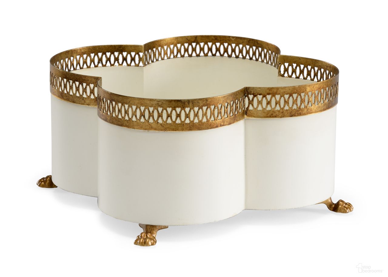 The appearance of Tracery Cachepot - Small In Cream and Gold designed by Chelsea House in the modern / contemporary interior design. This cream/gold piece of furniture was selected by 1StopBedrooms from Lisa Kahn Collection to add a touch of cosiness and style into your home. Sku: 382899. Material: Iron.