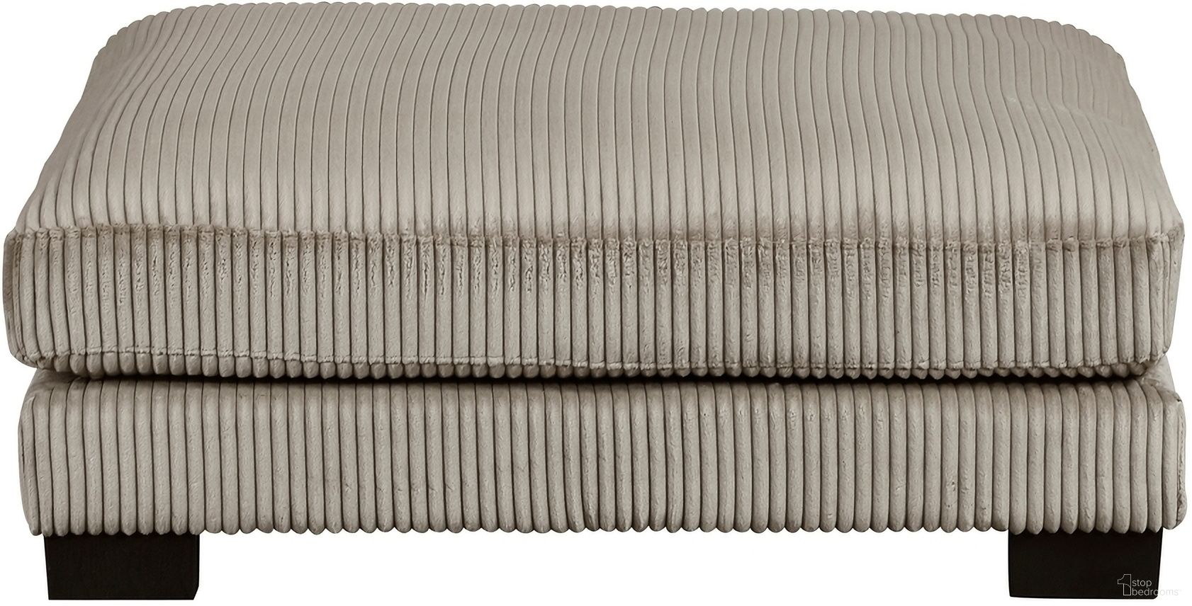 The appearance of Traverse Ottoman In Taupe designed by Homelegance in the modern / contemporary interior design. This taupe piece of furniture  was selected by 1StopBedrooms from Traverse Collection to add a touch of cosiness and style into your home. Sku: 8555GB-4. Material: Corduroy.