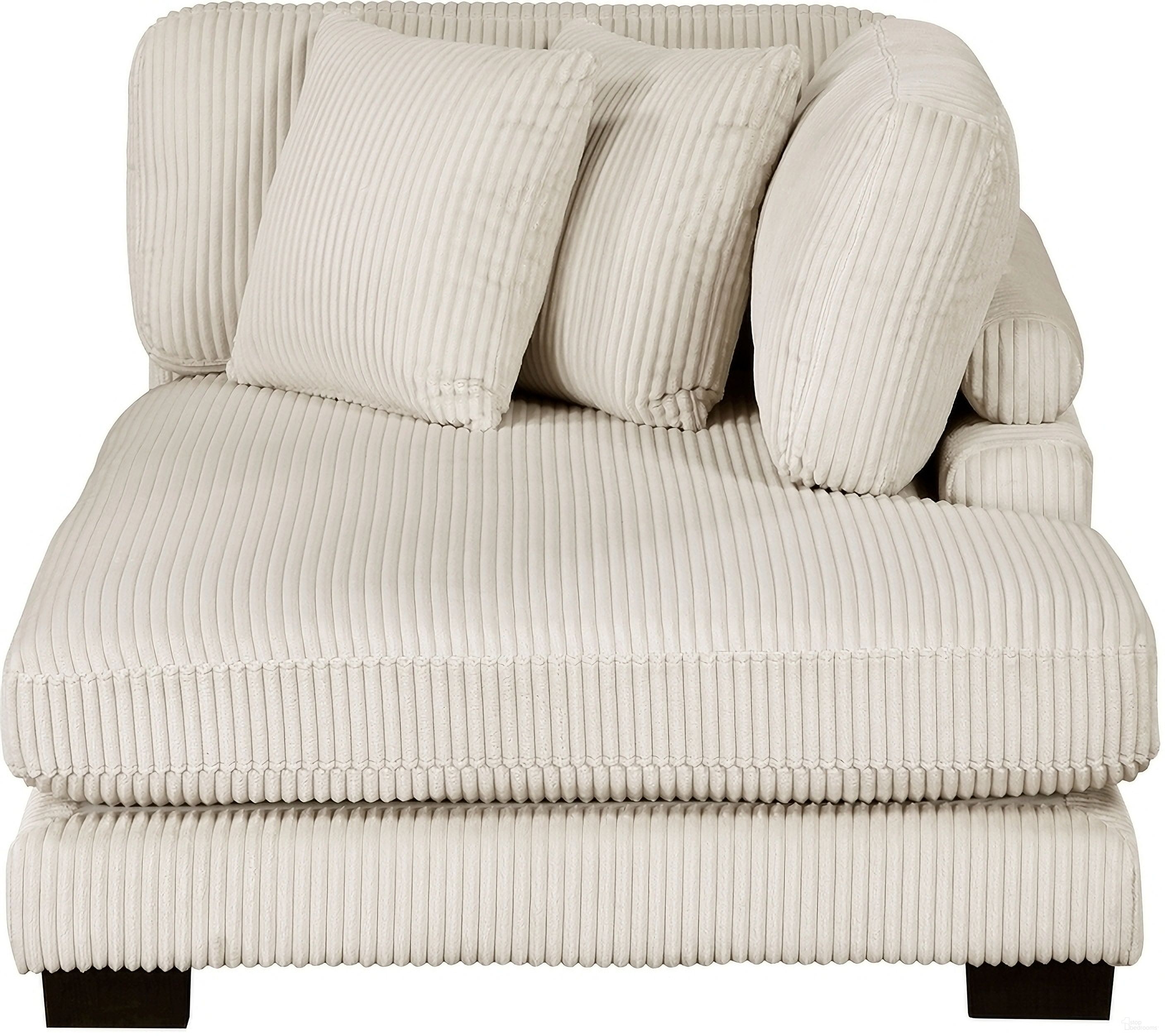The appearance of Traverse Reversible Chaise In Beige designed by Homelegance in the modern / contemporary interior design. This beige piece of furniture was selected by 1StopBedrooms from Traverse Collection to add a touch of cosiness and style into your home. Sku: 8555BE-VC. Material: Corduroy.