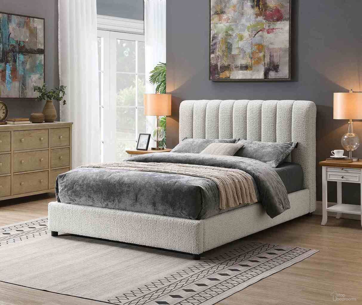 The appearance of Traverso Full Bed In White designed by Furniture of America in the modern / contemporary interior design. This white piece of furniture was selected by 1StopBedrooms from Traverso Collection to add a touch of cosiness and style into your home. Sku: FM71002WH-F-FBR;FM71002WH-F-HB. Bed Type: Panel Bed. Bed Size: Full. Material: Boucle.