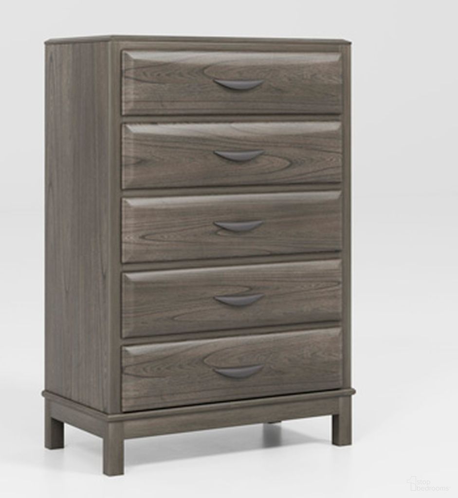 Triscanna Chest of Drawers In Gray